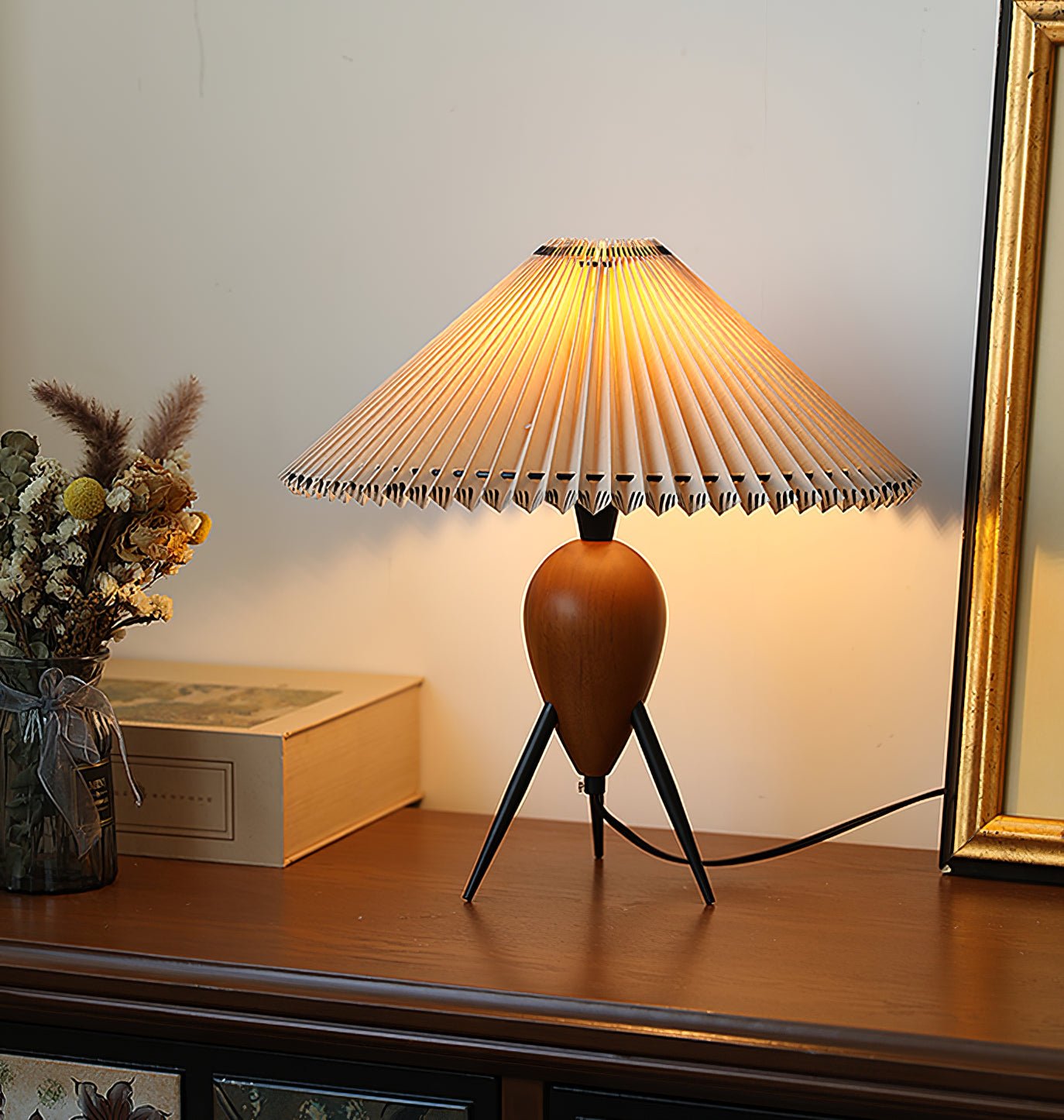 Elyse Wood & Fabric Retro Table Lamp - Letslighting