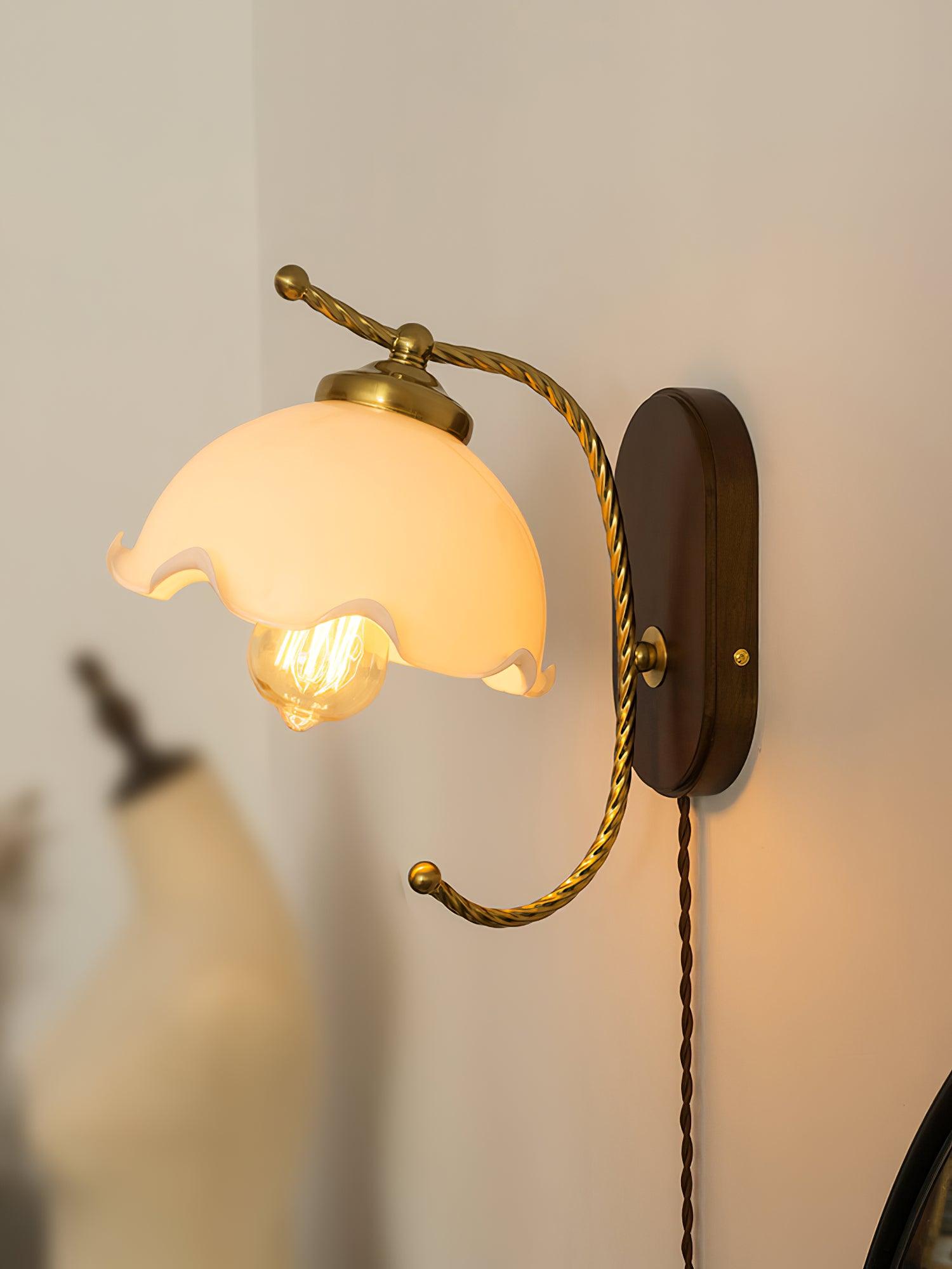 Olyss Wood Vintage Wall Lamp - Letslighting