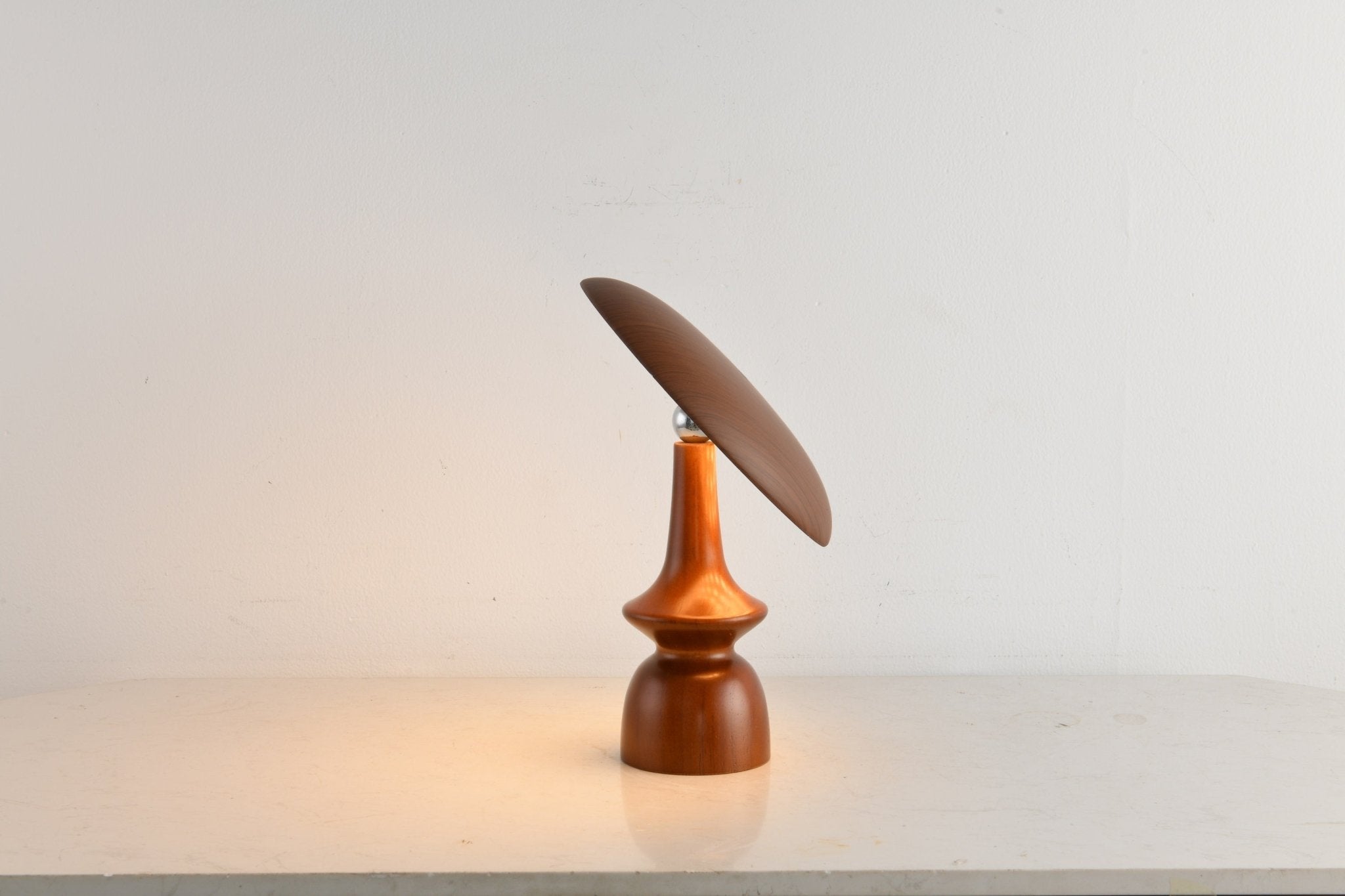 Orbis Vintage Wood Table Lamp - Letslighting