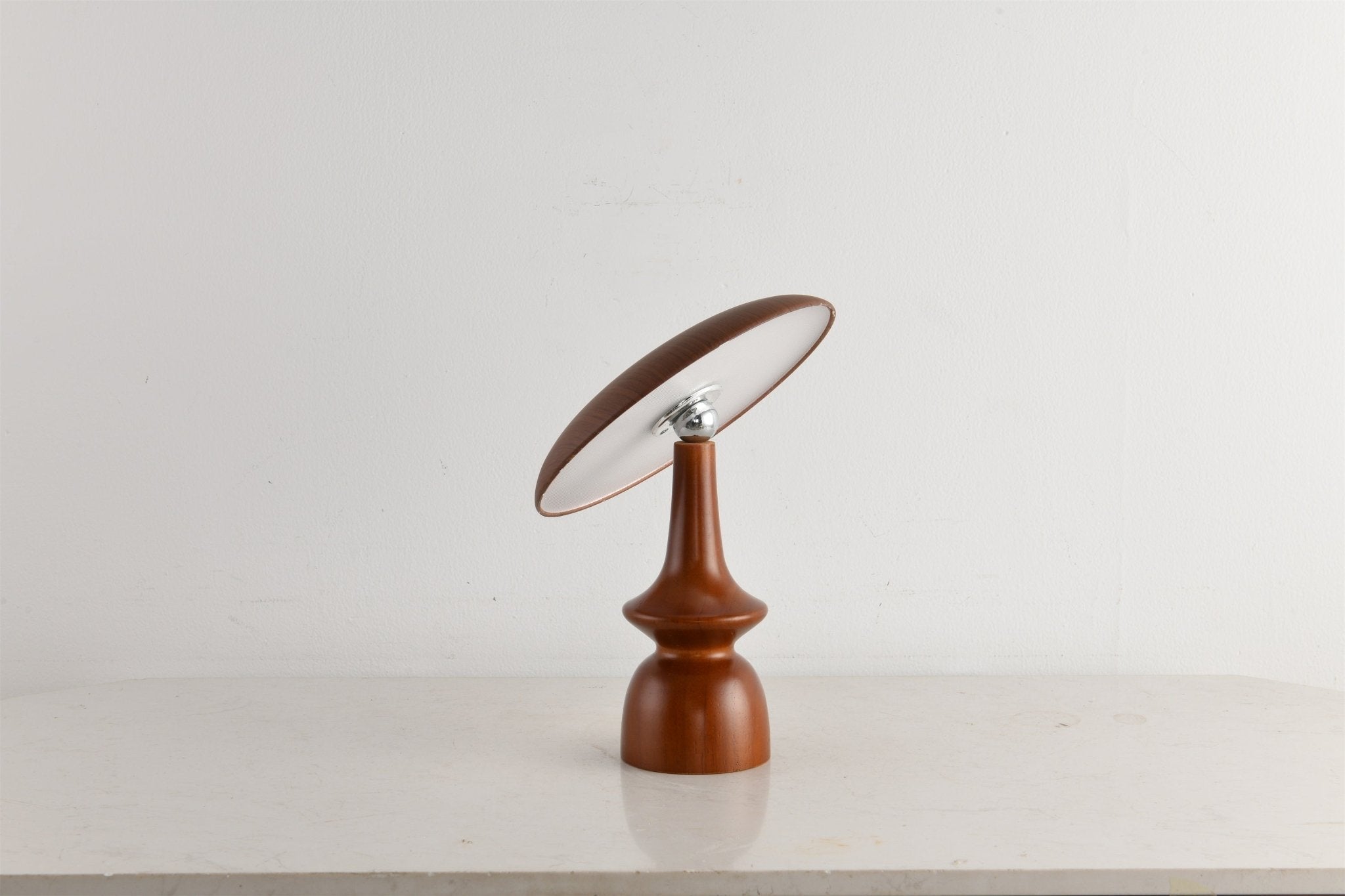 Orbis Vintage Wood Table Lamp - Letslighting