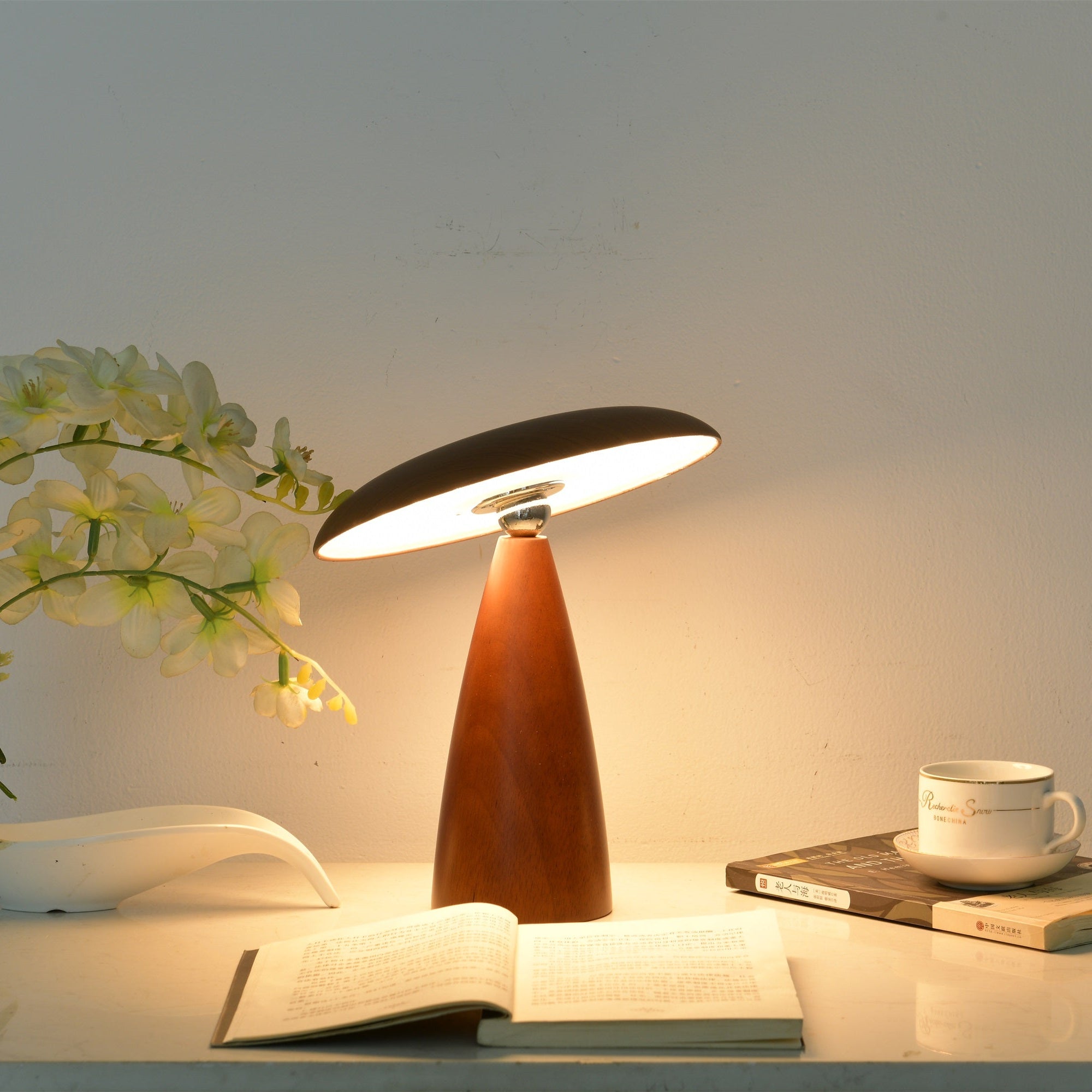 Orbis Vintage Wood Table Lamp - Letslighting