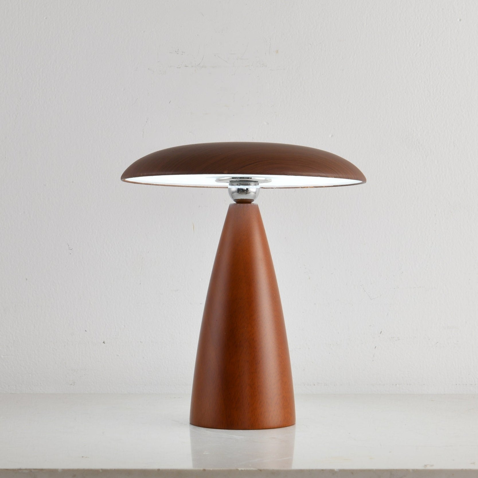 Orbis Vintage Wood Table Lamp - Letslighting