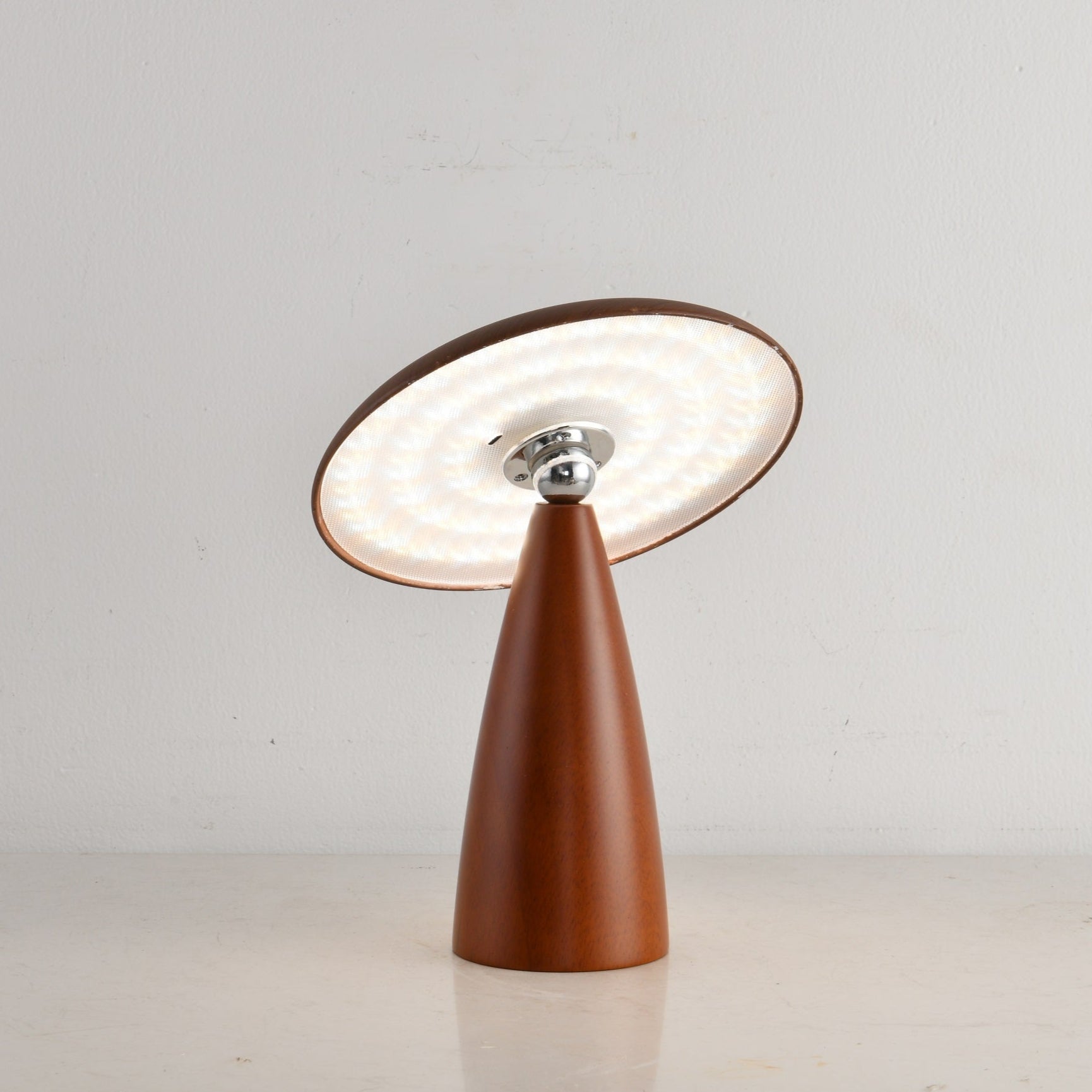 Orbis Vintage Wood Table Lamp - Letslighting