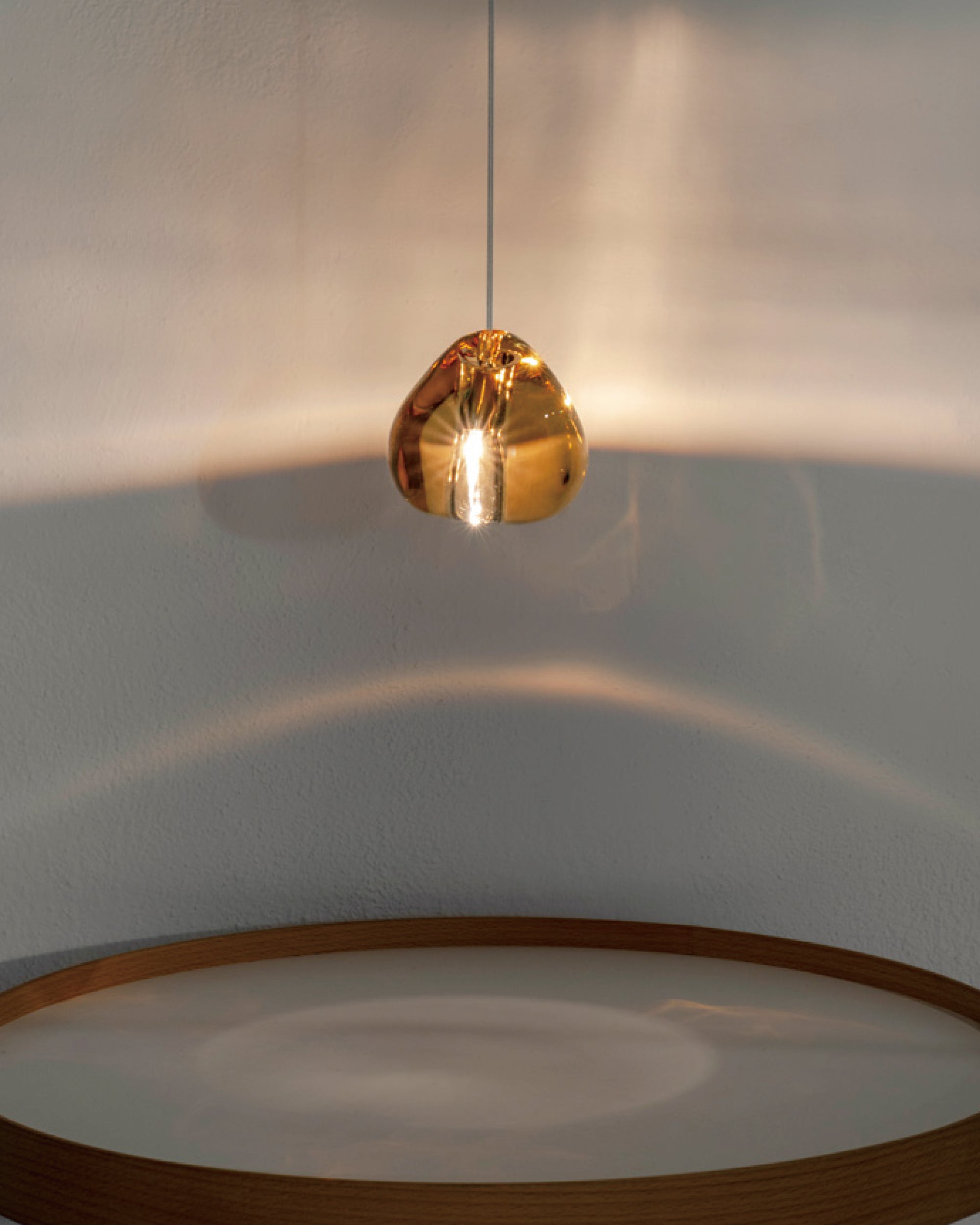 Avynor Postmodern Luxury Cherry Crystal Pendant Lamp - Letslighting