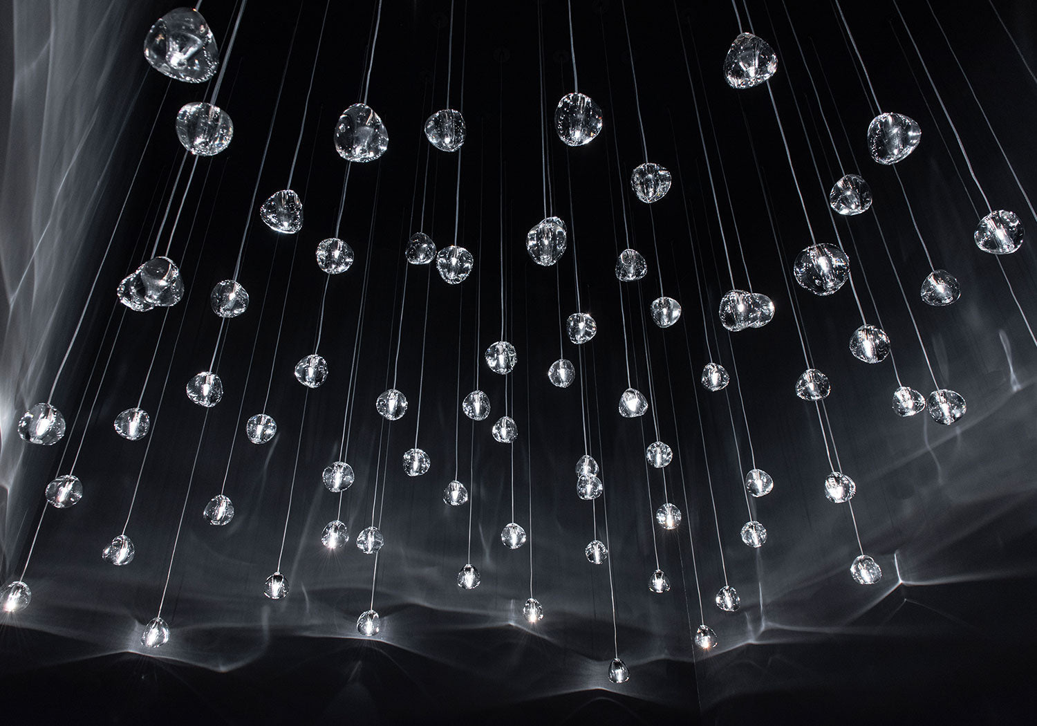 Avynor Postmodern Luxury Cherry Crystal Pendant Lamp - Letslighting