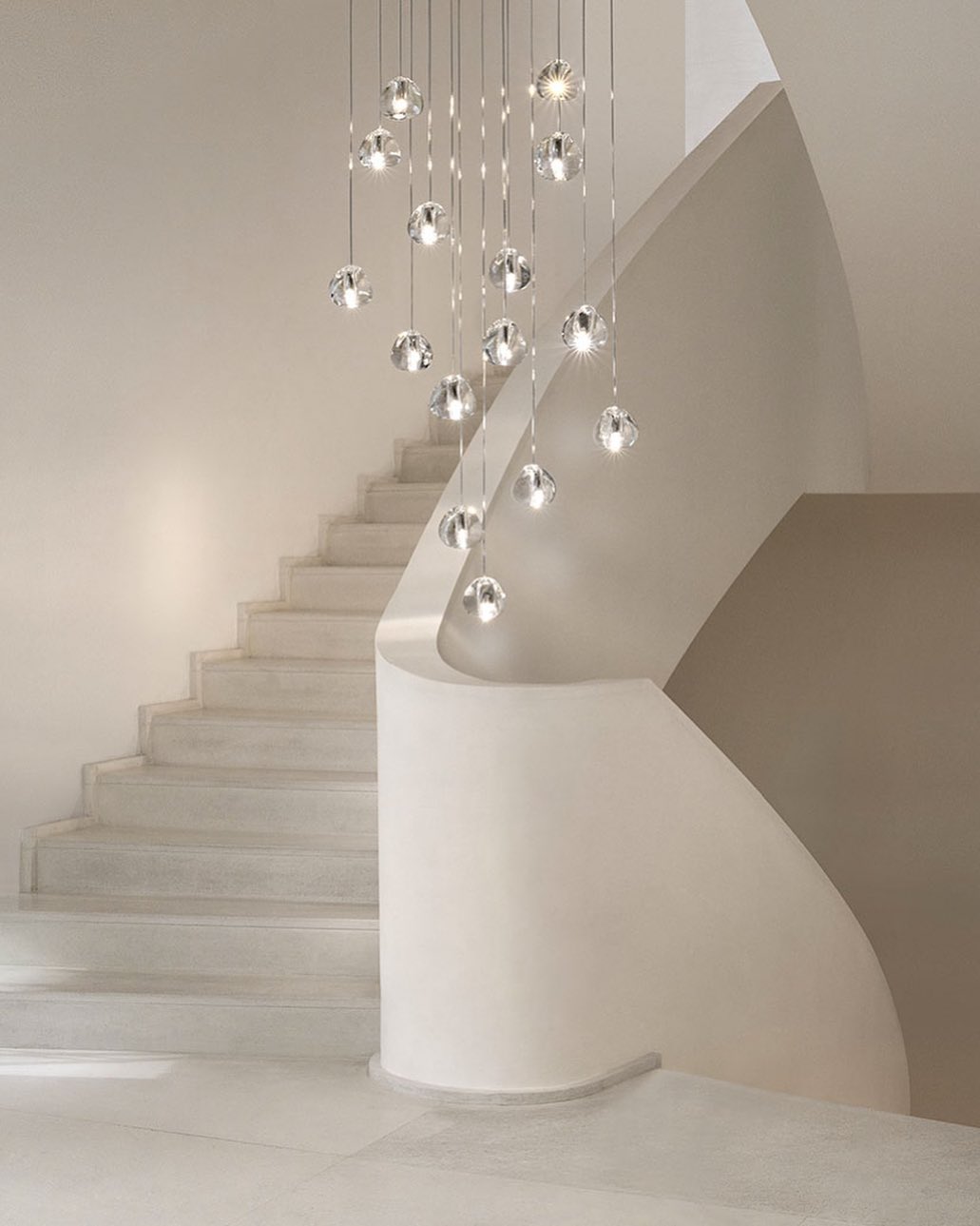 Avynor Postmodern Luxury Cherry Crystal Pendant Lamp - Letslighting