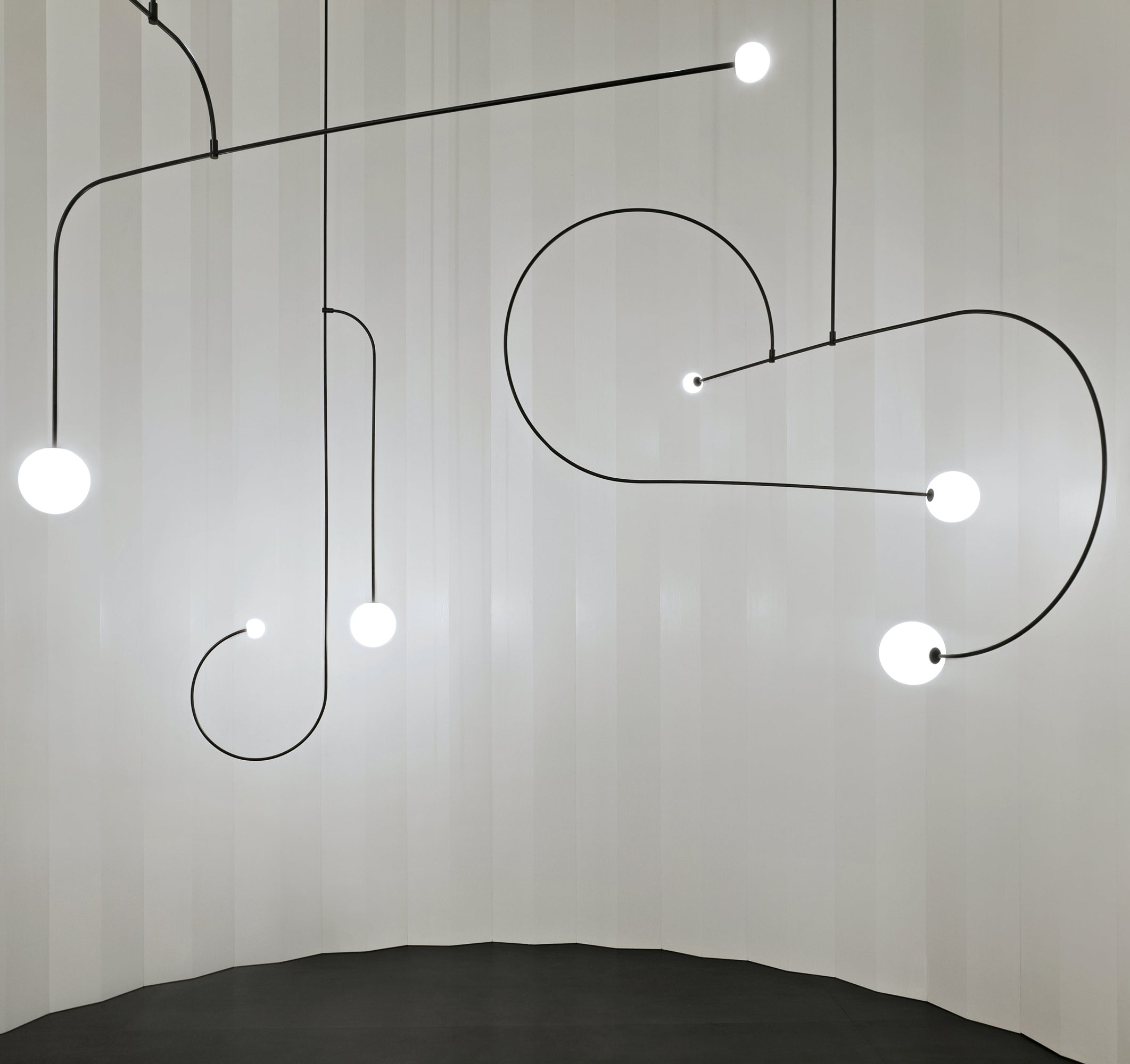 Lustra Chandelier Mobile Black Minimalist - Letslighting
