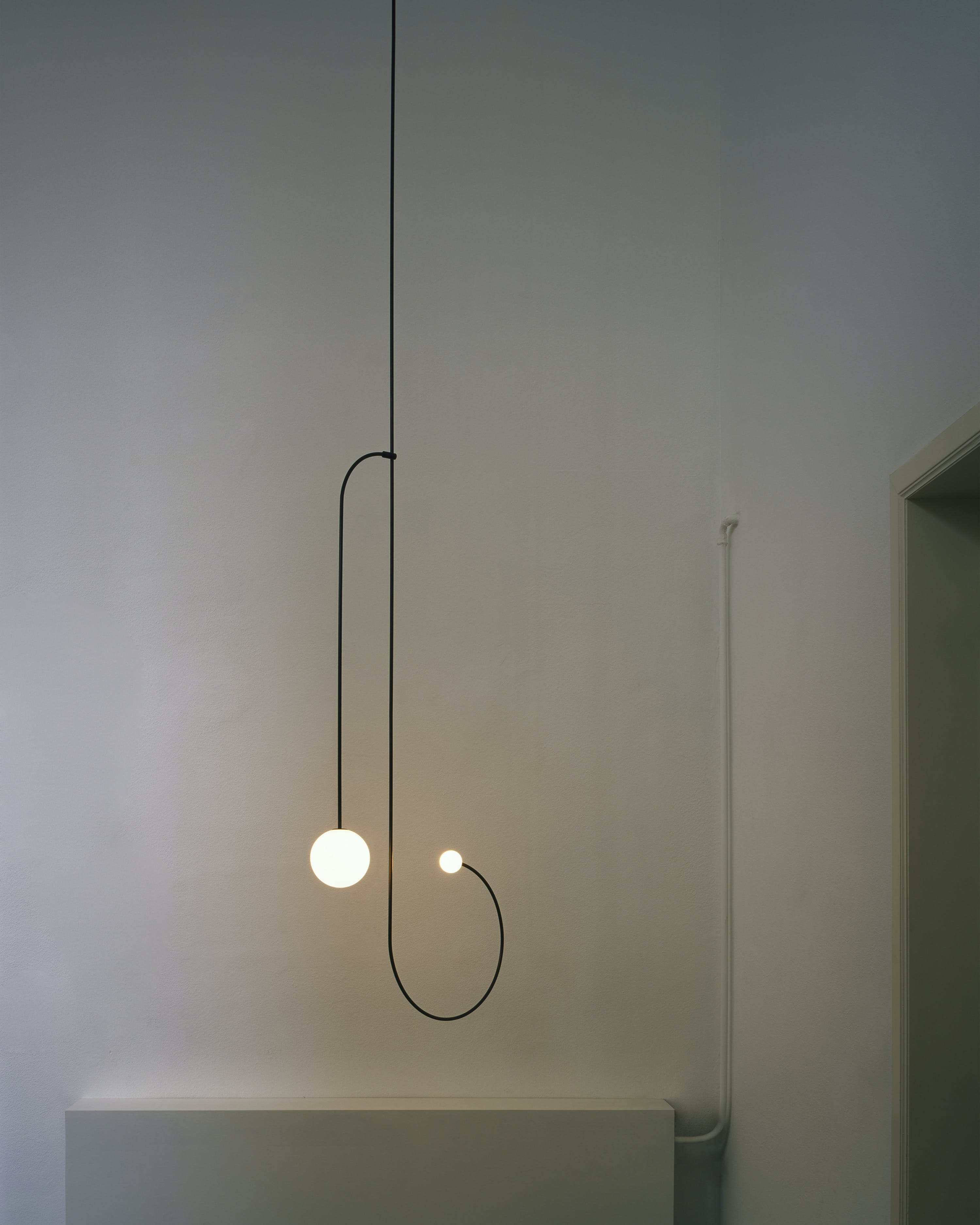 Lustra Chandelier Mobile Black Minimalist - Letslighting