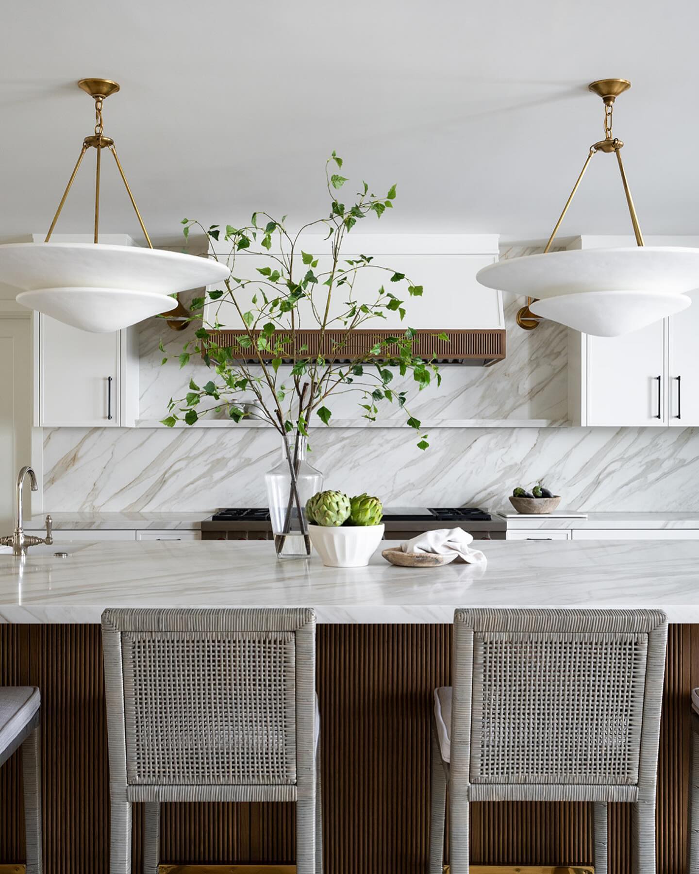 Avinisra Modern Minimalist Brass Chandelier - Letslighting