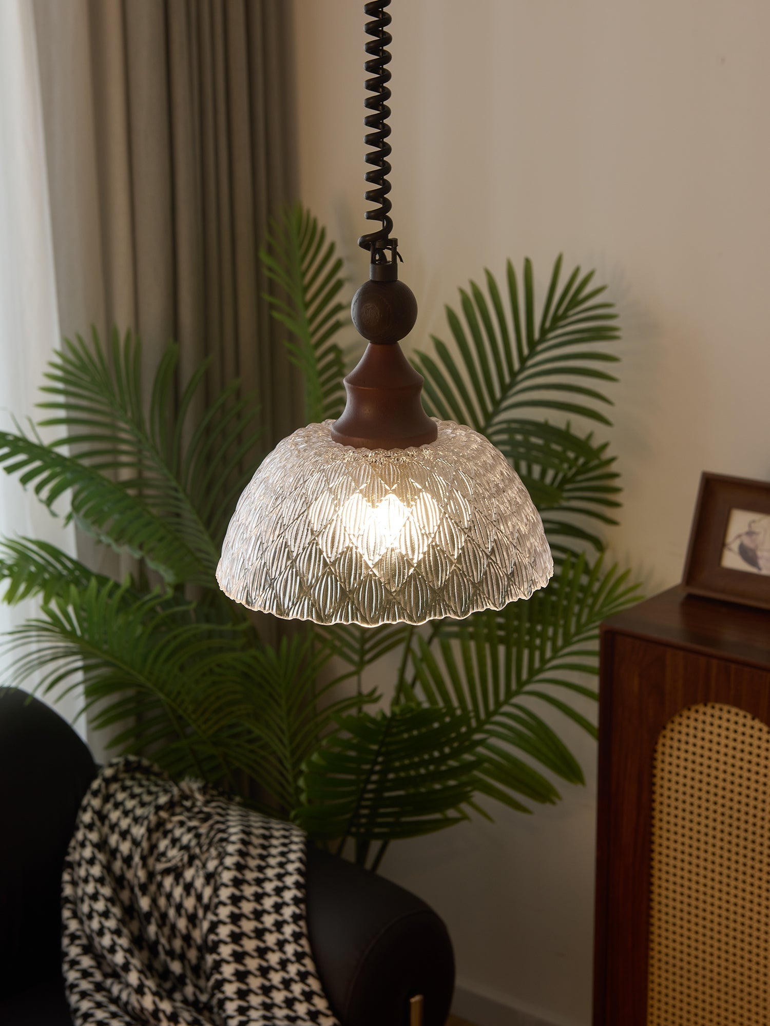 Nydoreth Elegance Vintage Art Wood Pendant Lamp - Letslighting