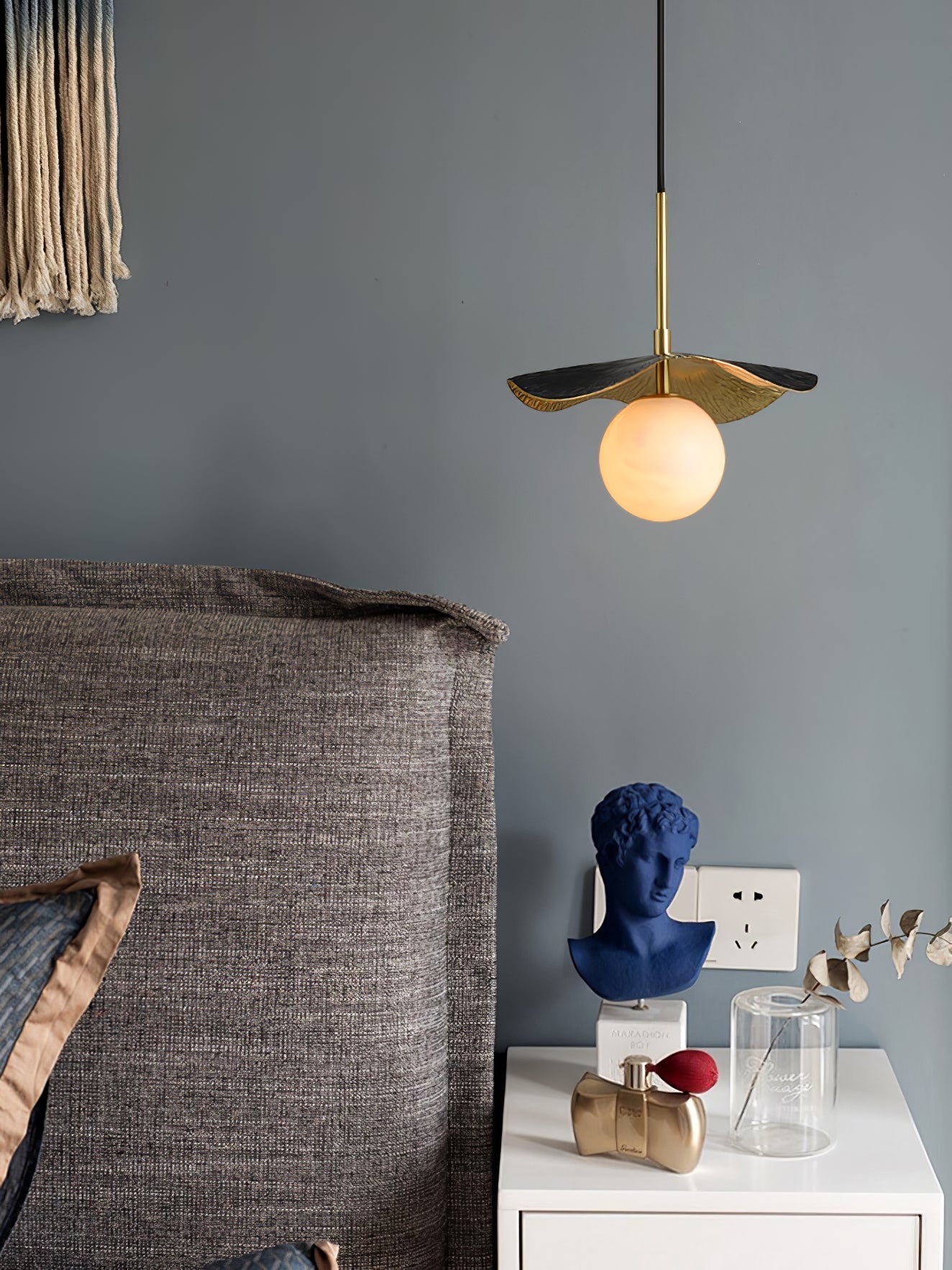 Zaraeen Modern Minimalist Brass Alabaster Pendant Light - Letslighting