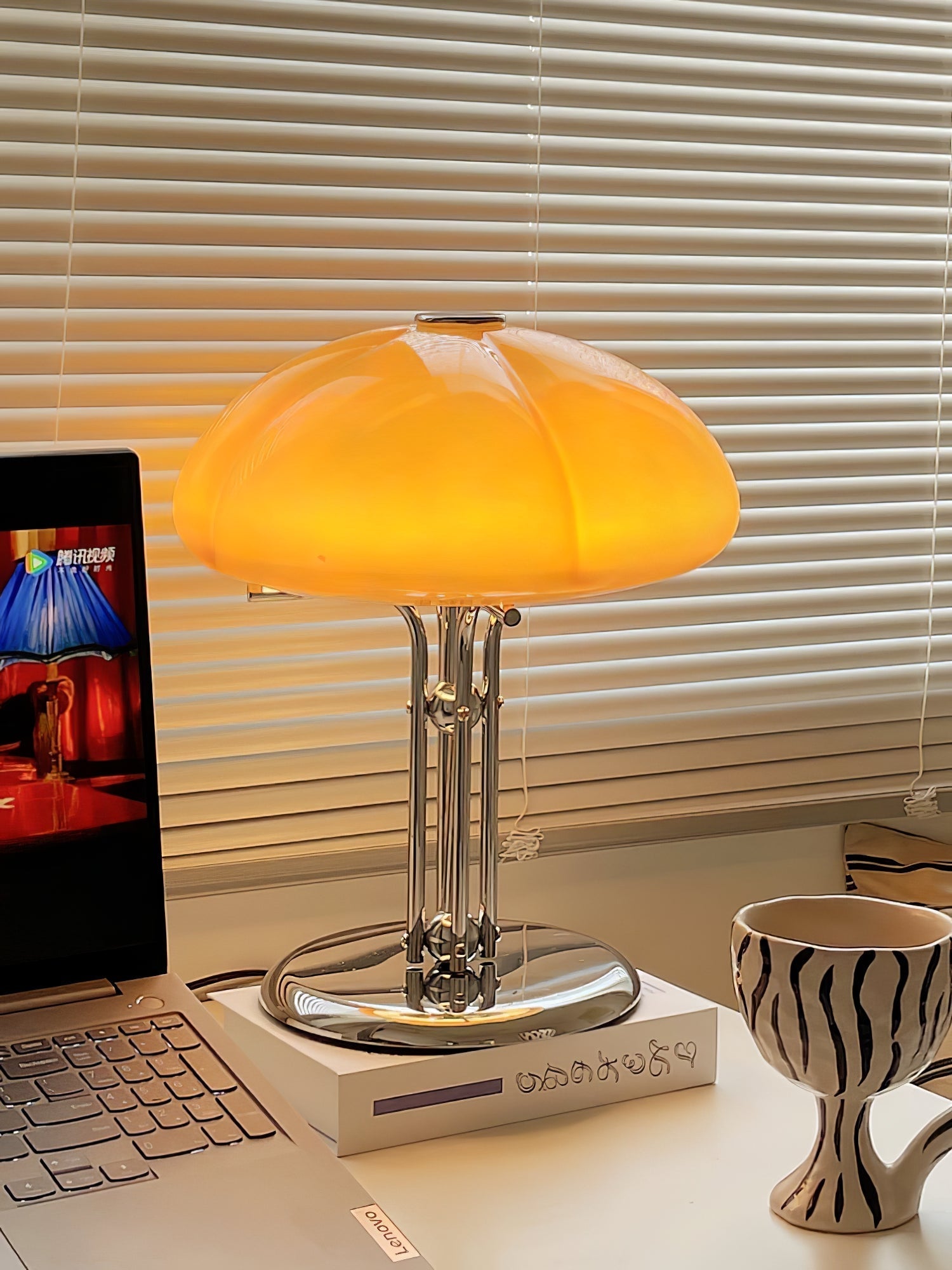 Isabella Modern Table Lamp - Letslighting