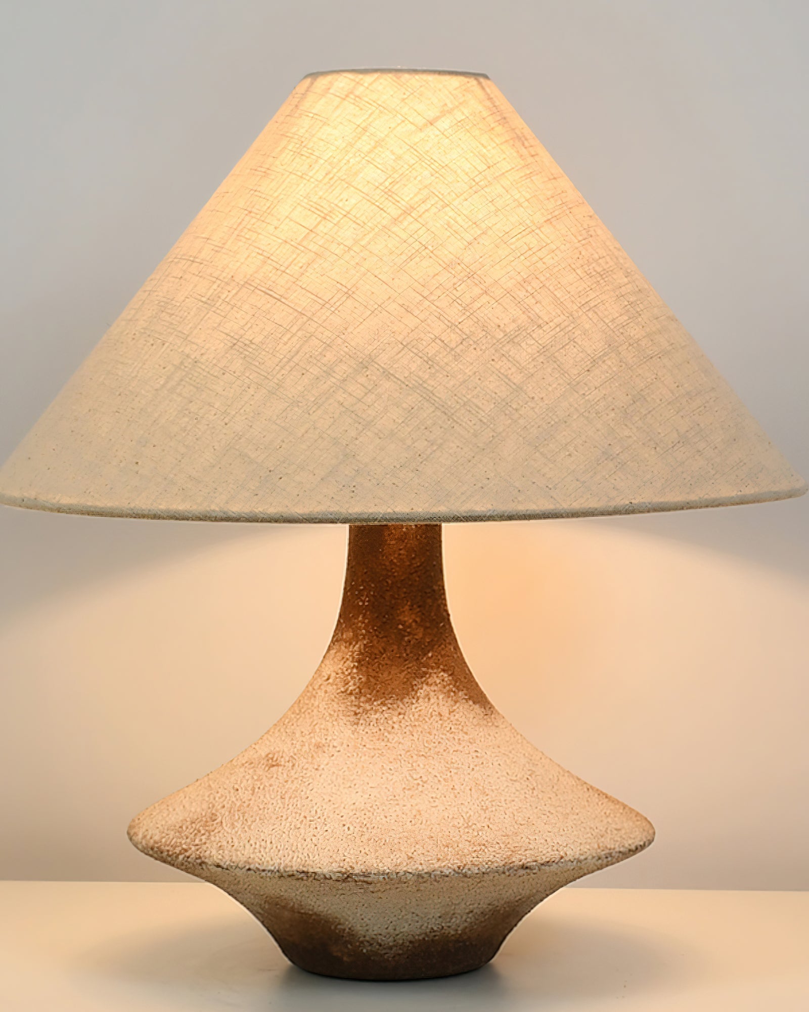 Navoer Fabric Artistic Table Lamp - Letslighting