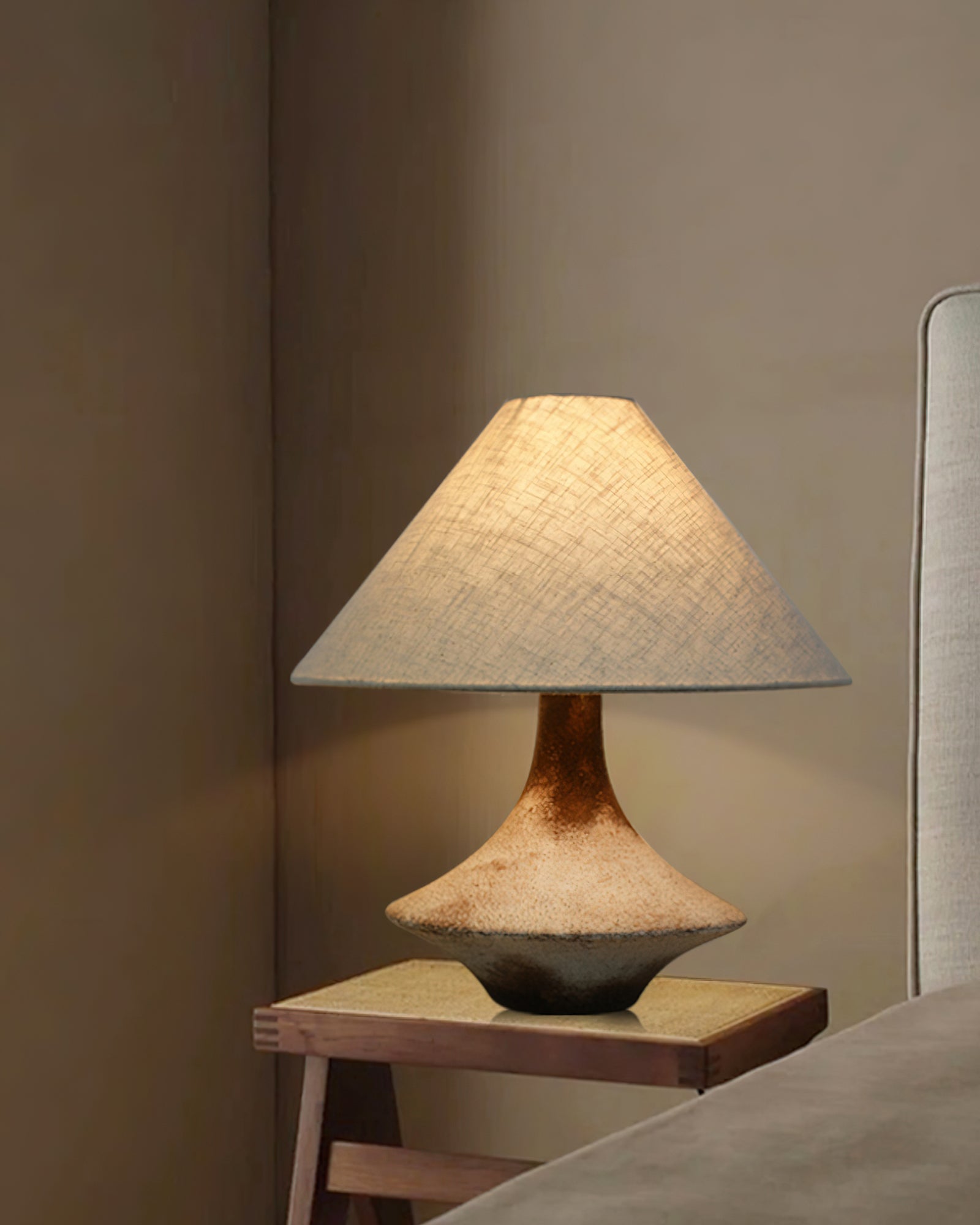 Navoer Fabric Artistic Table Lamp - Letslighting