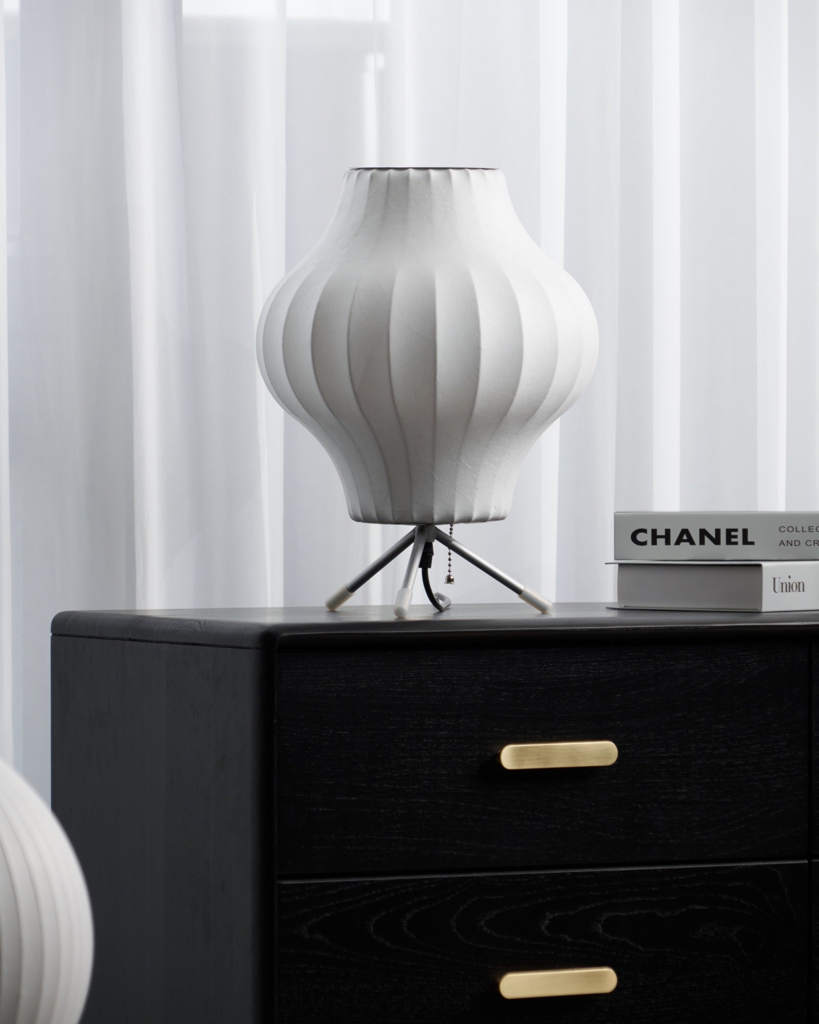 Glinice Steel Minimalist Table Lamp - Letslighting