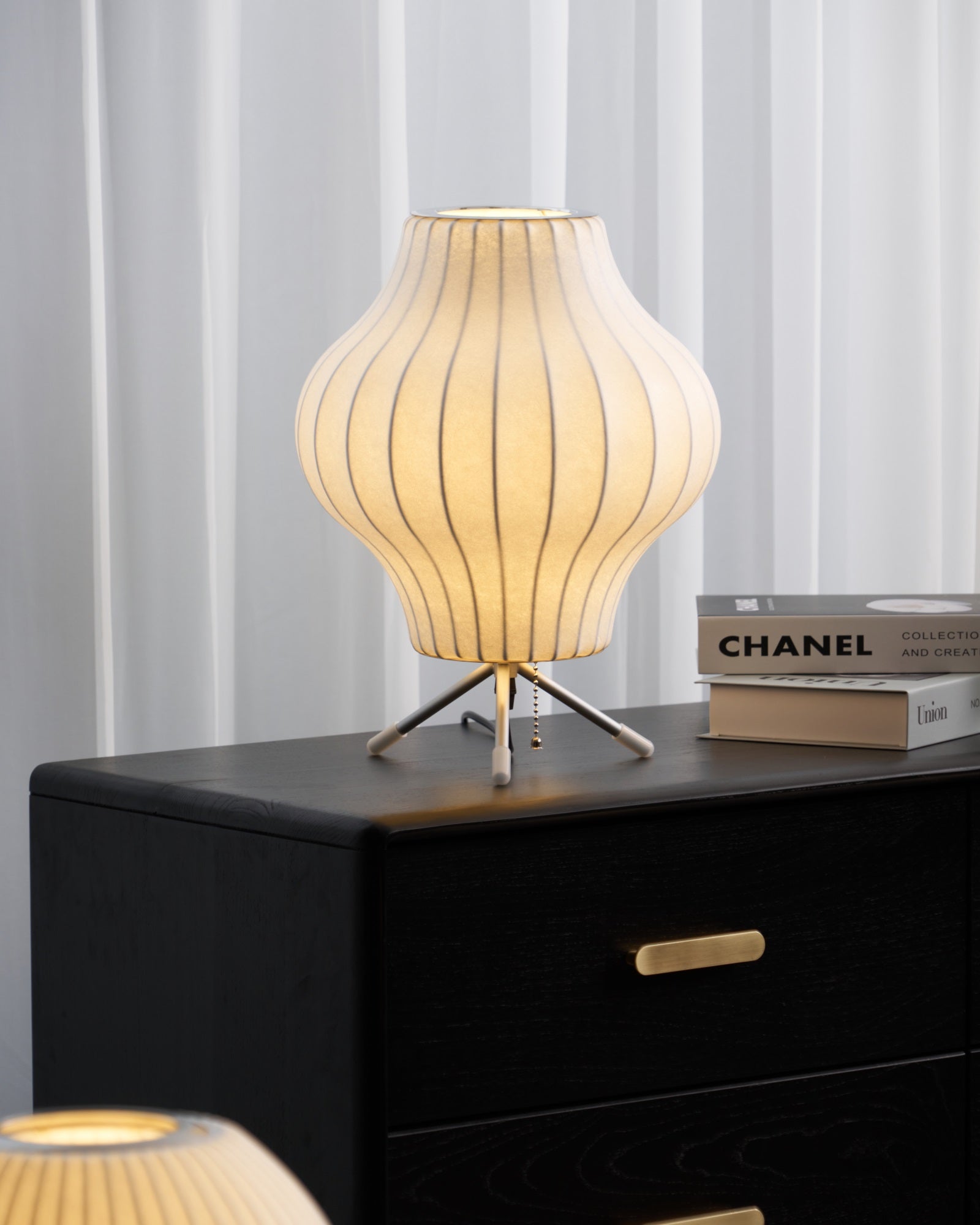 Glinice Steel Minimalist Table Lamp - Letslighting
