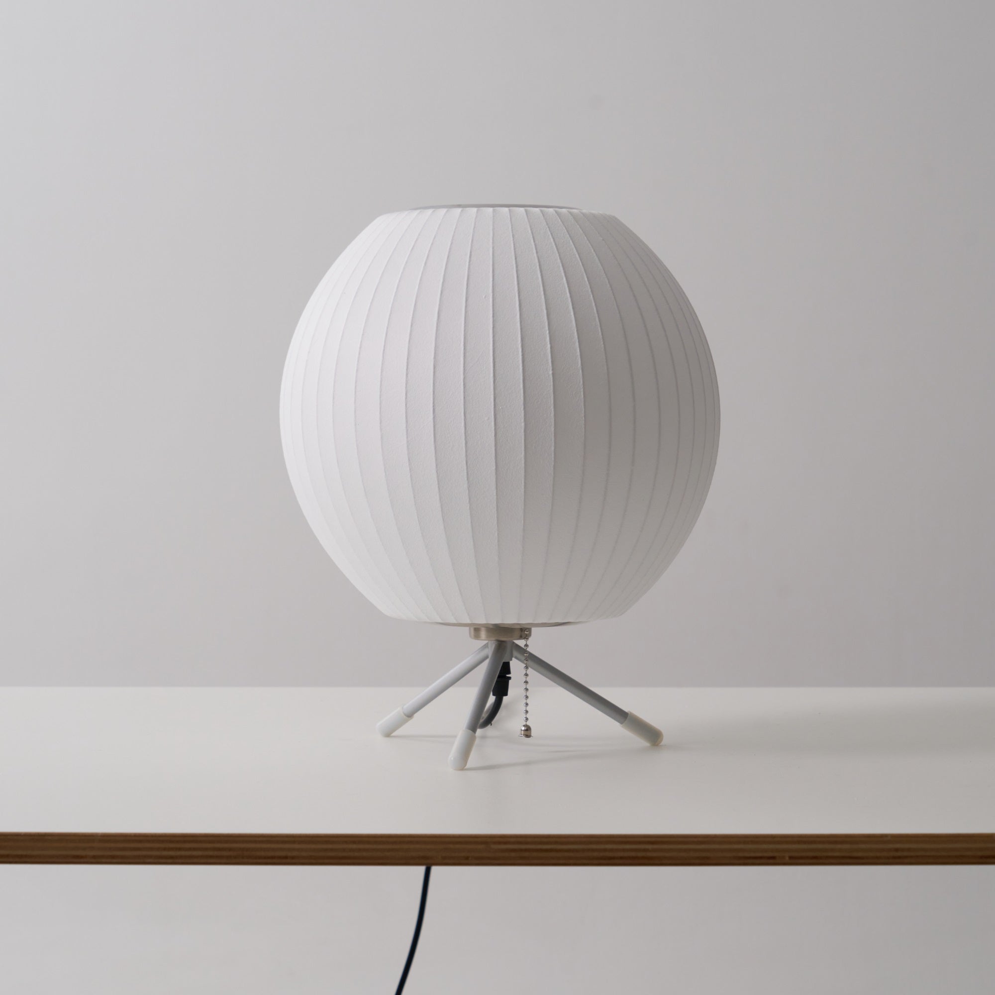 Glinice Steel Minimalist Table Lamp - Letslighting