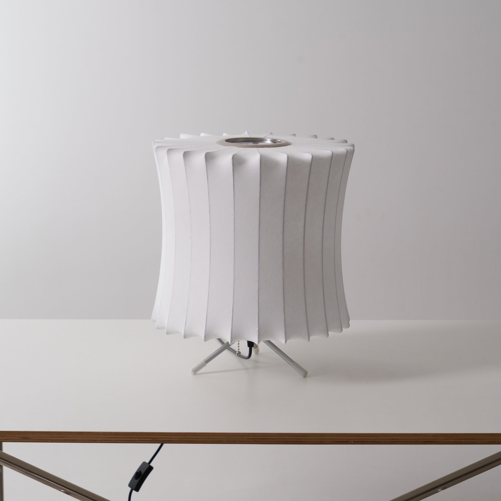 Glinice Steel Minimalist Table Lamp - Letslighting