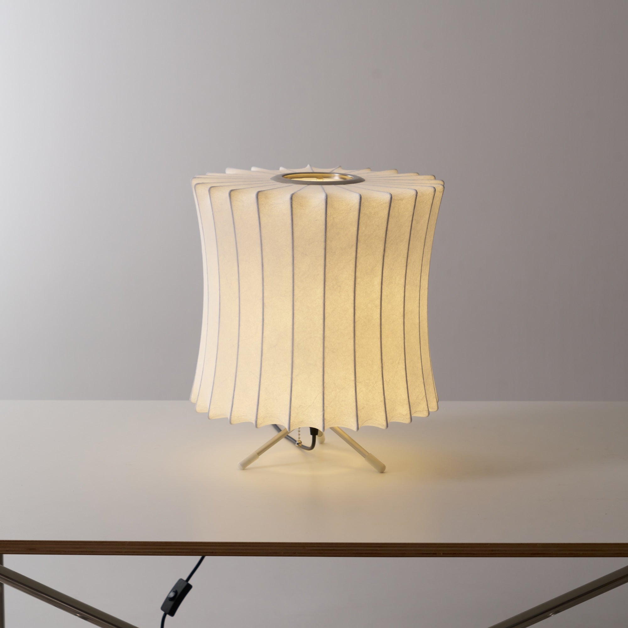 Glinice Steel Minimalist Table Lamp - Letslighting