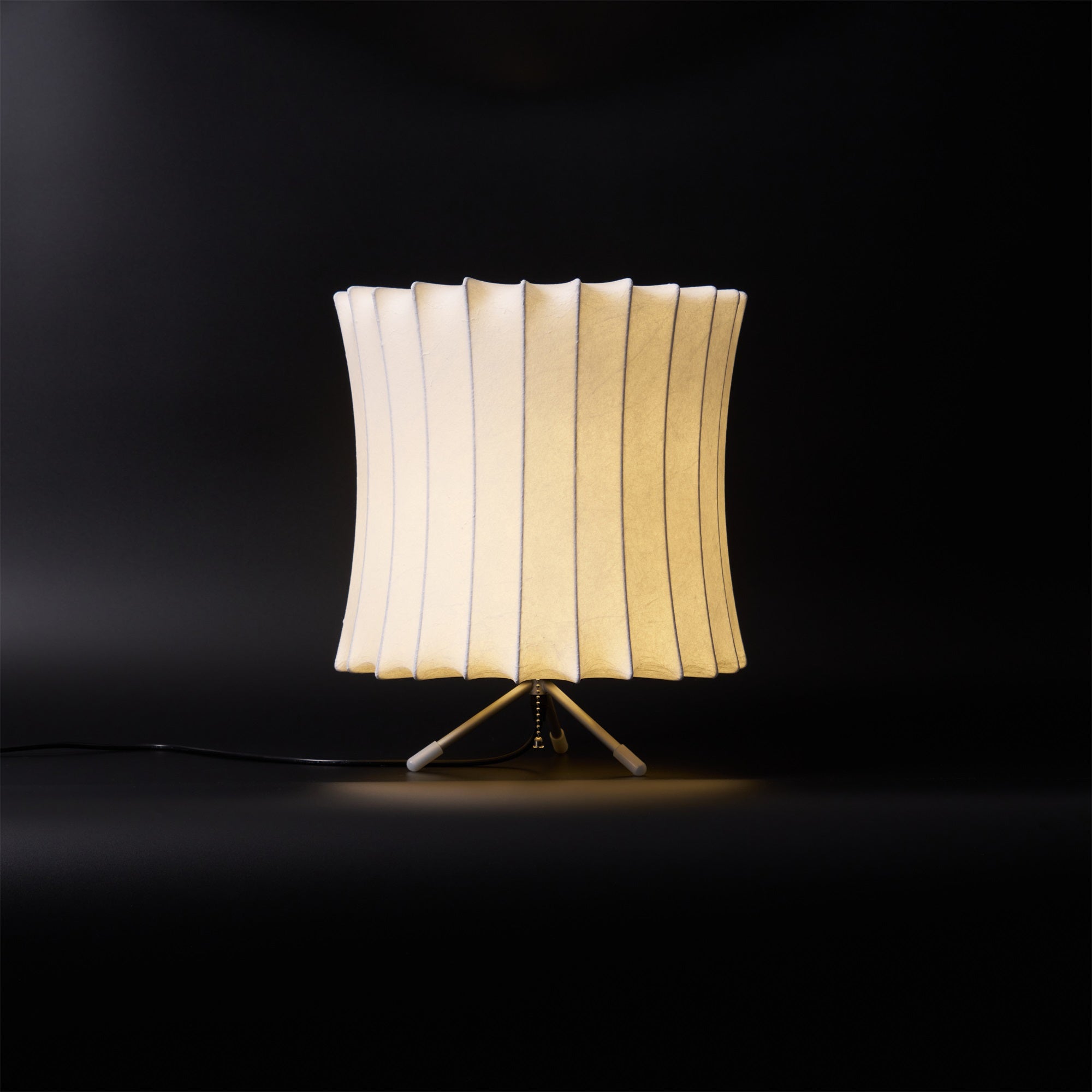 Glinice Steel Minimalist Table Lamp - Letslighting