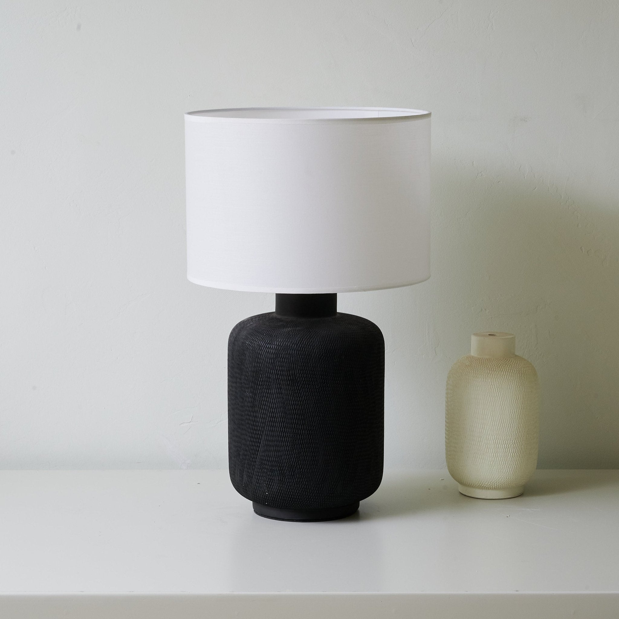 Burce Ceramics Modern Table Lamp - Letslighting