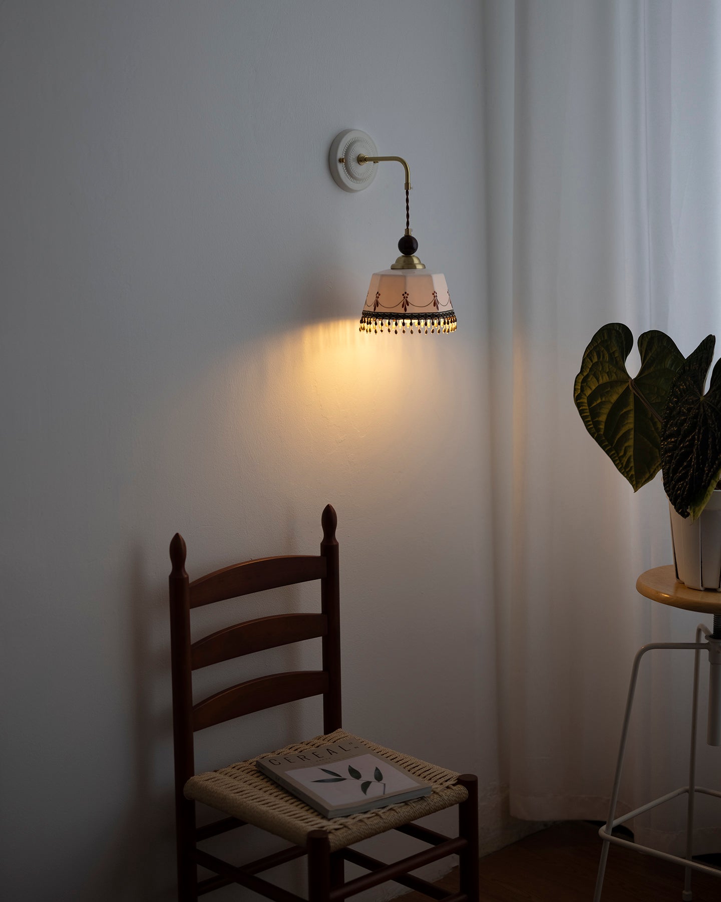 Noemi Wall Lamp Vintage Floral Elegance - Letslighting