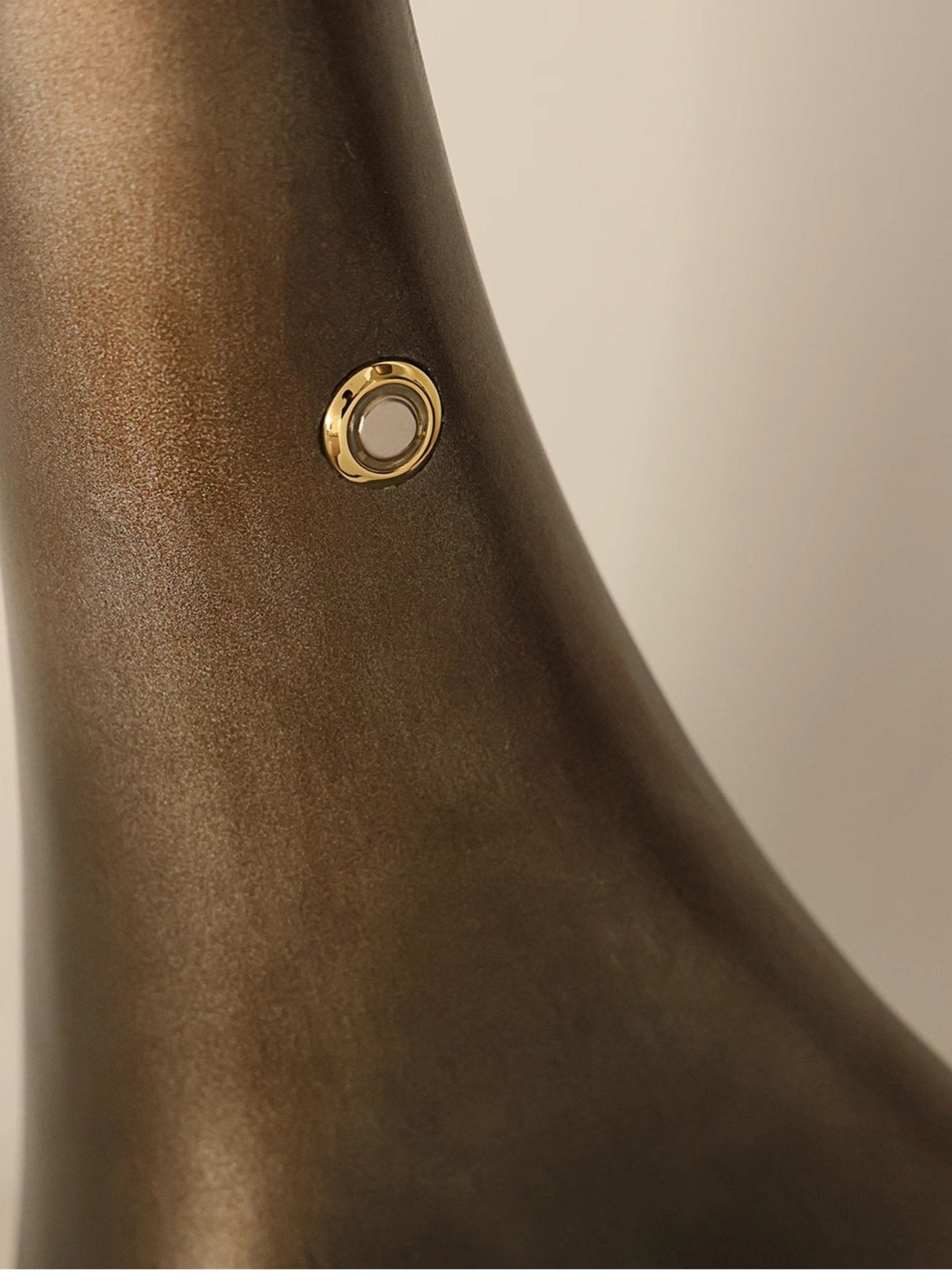 Noor Sculptural Table Lamp - Letslighting