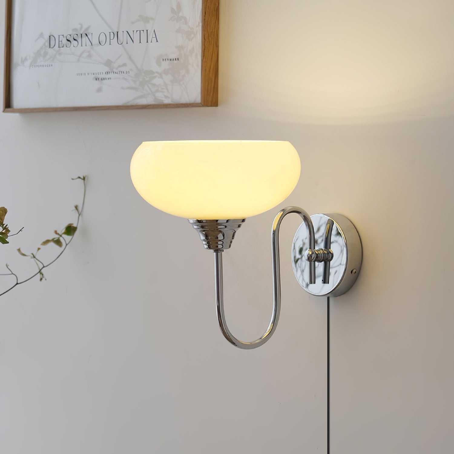 Valentina Glass Plug-in Wall Lamp