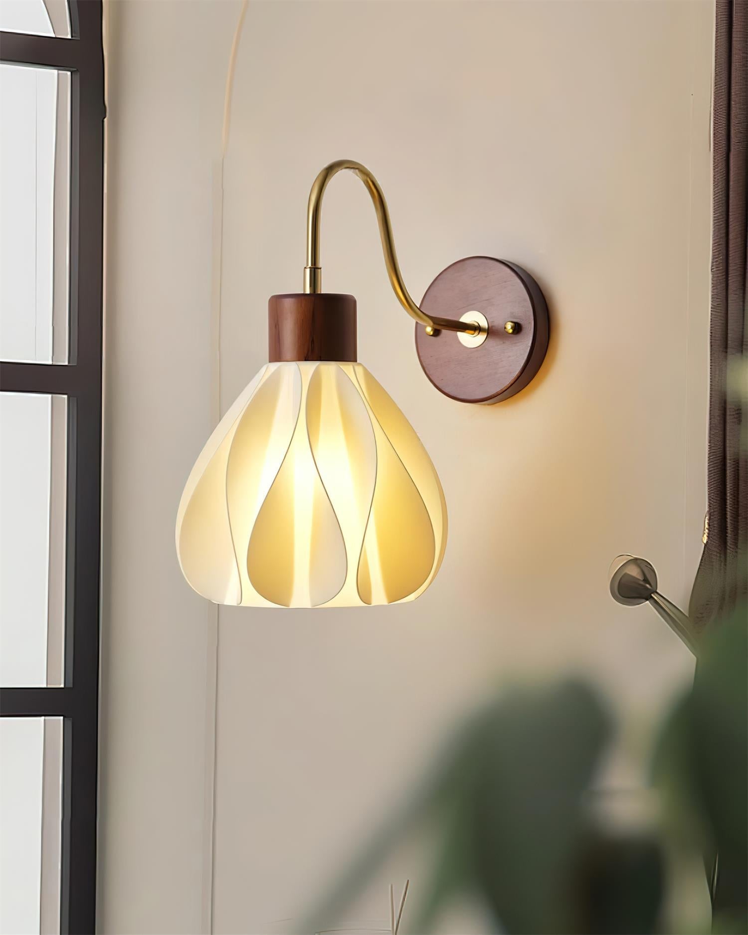 Pivona Glass Wall Lamp - Letslighting