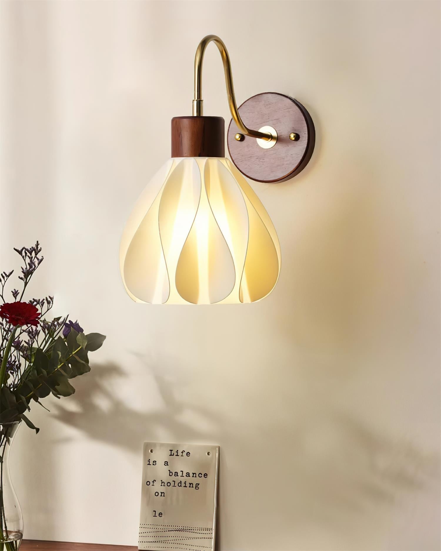 Pivona Glass Wall Lamp - Letslighting