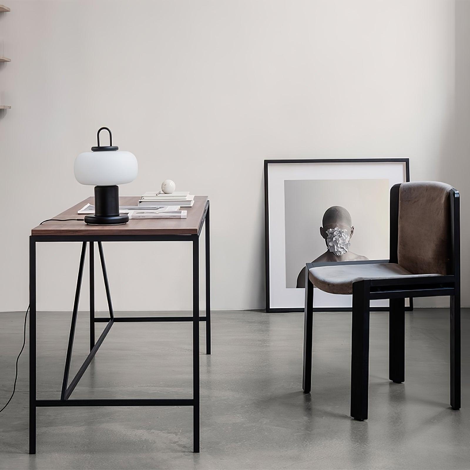 Solisic Minimalist Table Lamp - Letslighting