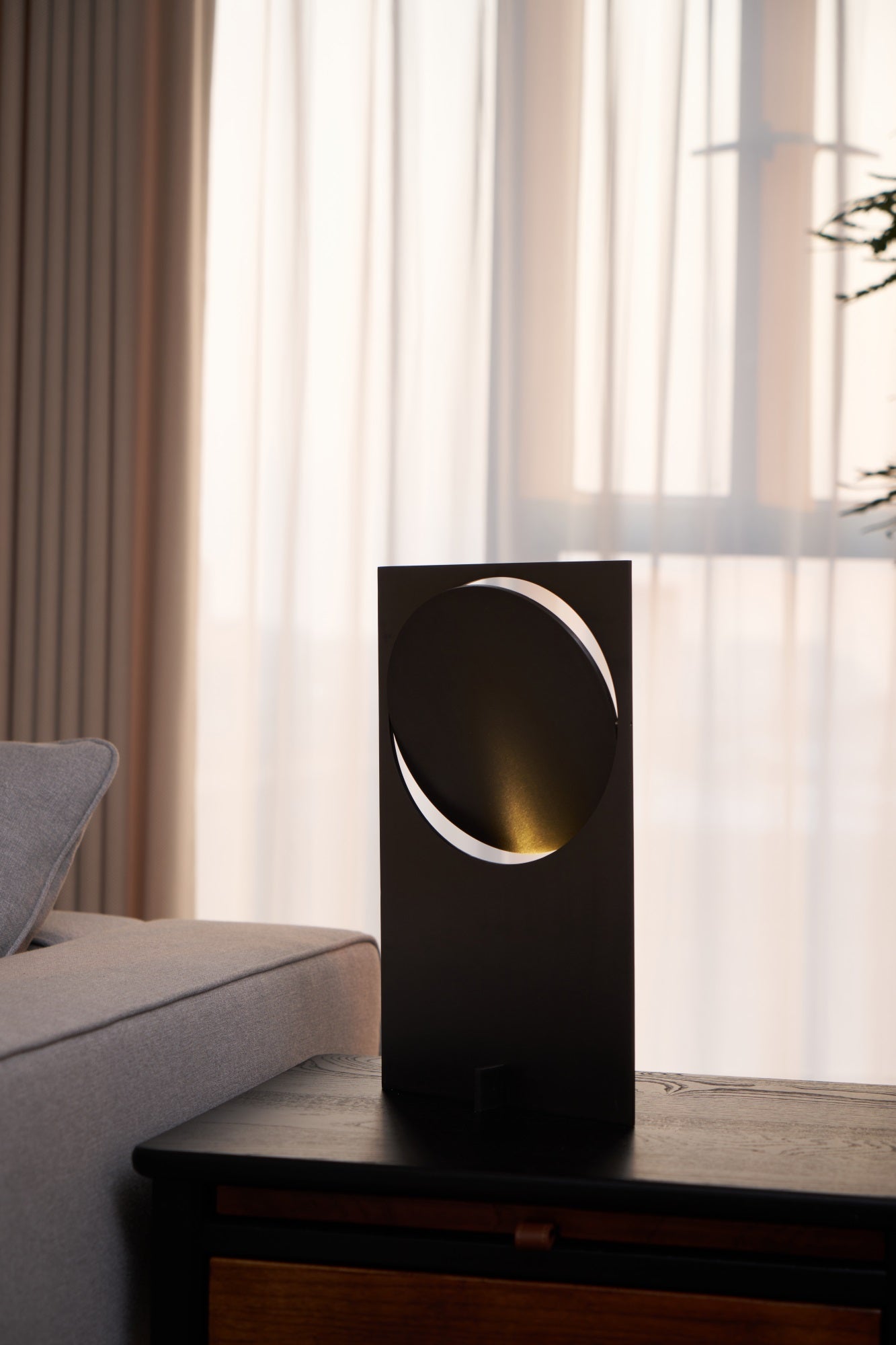 Orona Steel Futuristic Table Lamp - Letslighting
