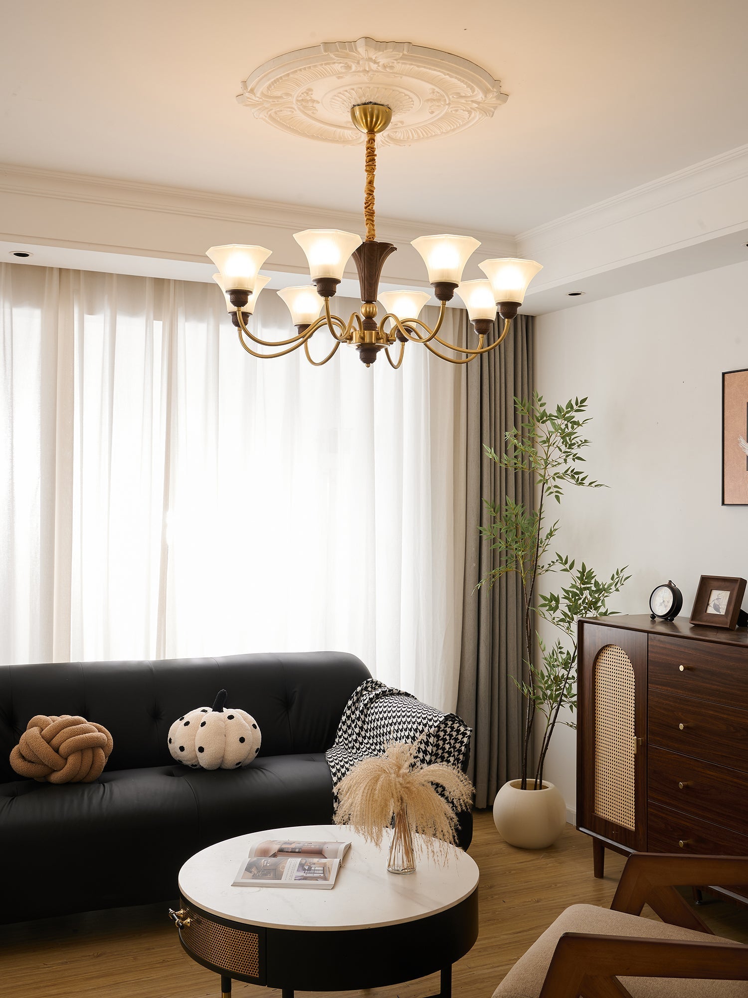 Ciphaen Traditional Elegance Vintage Wood Glass Chandelier - Letslighting