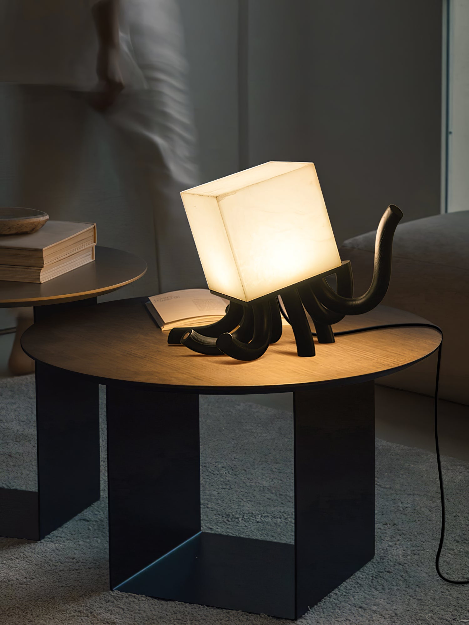 Ivvinos Tentacle Alabaster Table Lamp - Letslighting