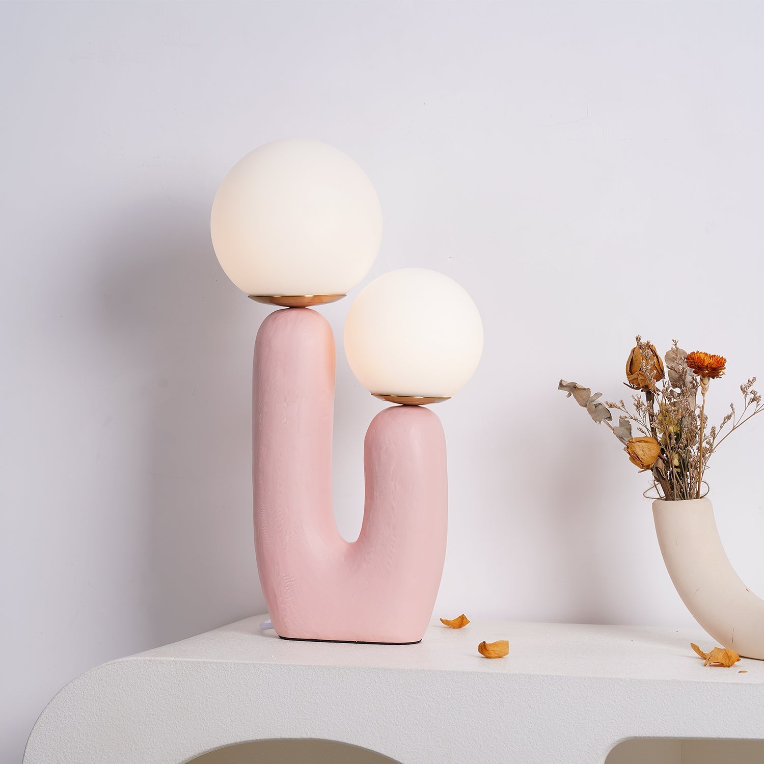 Elyrain Resin Artistic Table Lamp - Letslighting