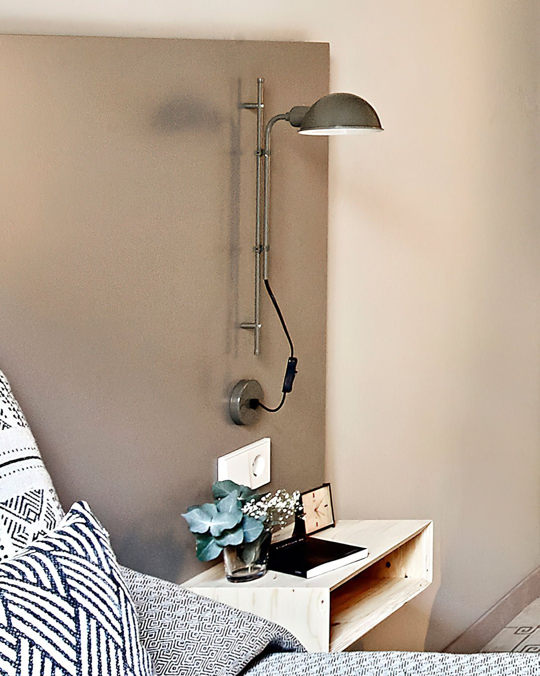 Evynor Premium Nordic Art Wall Lamp - Letslighting
