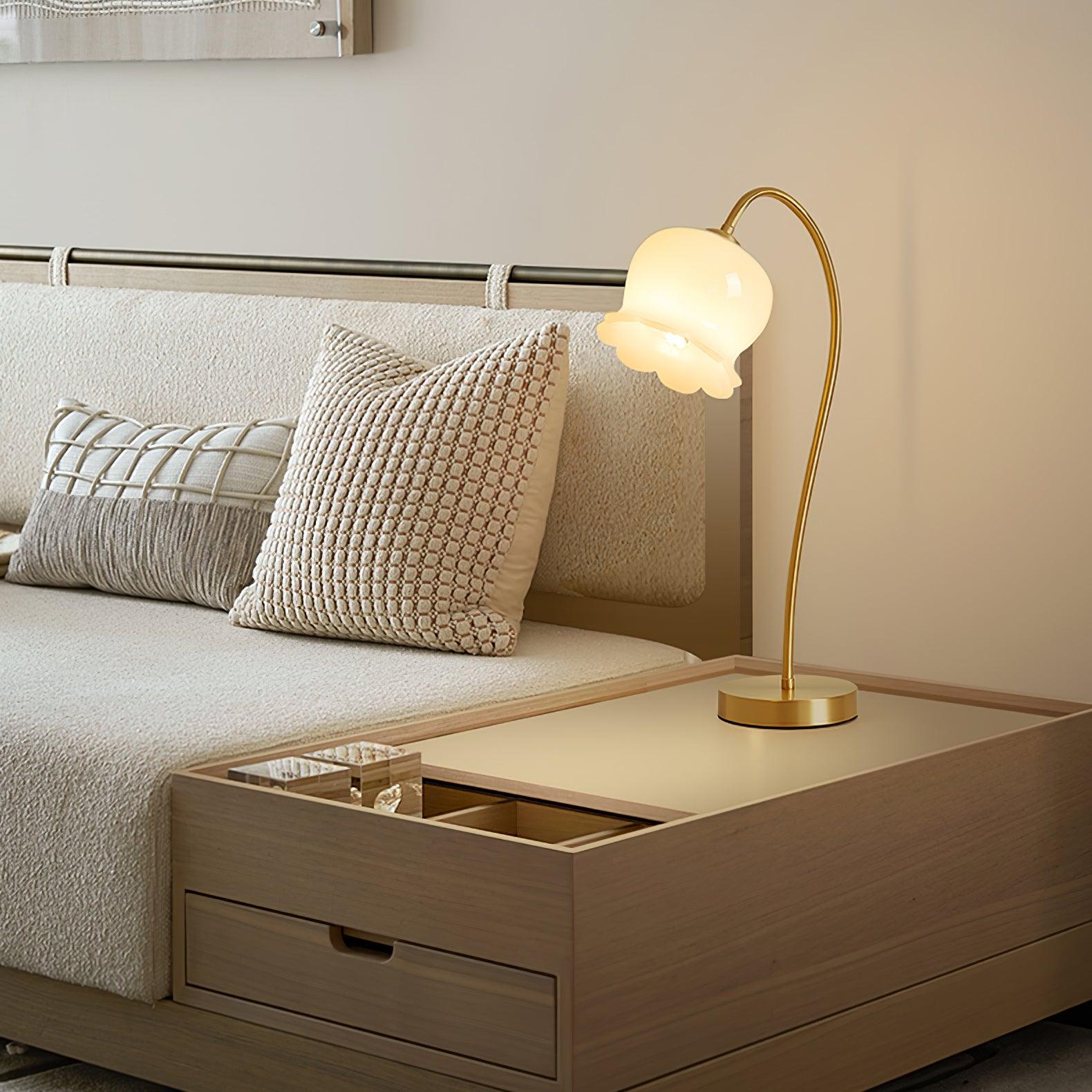 Luxore Brass Vintage Table Lamp - Letslighting