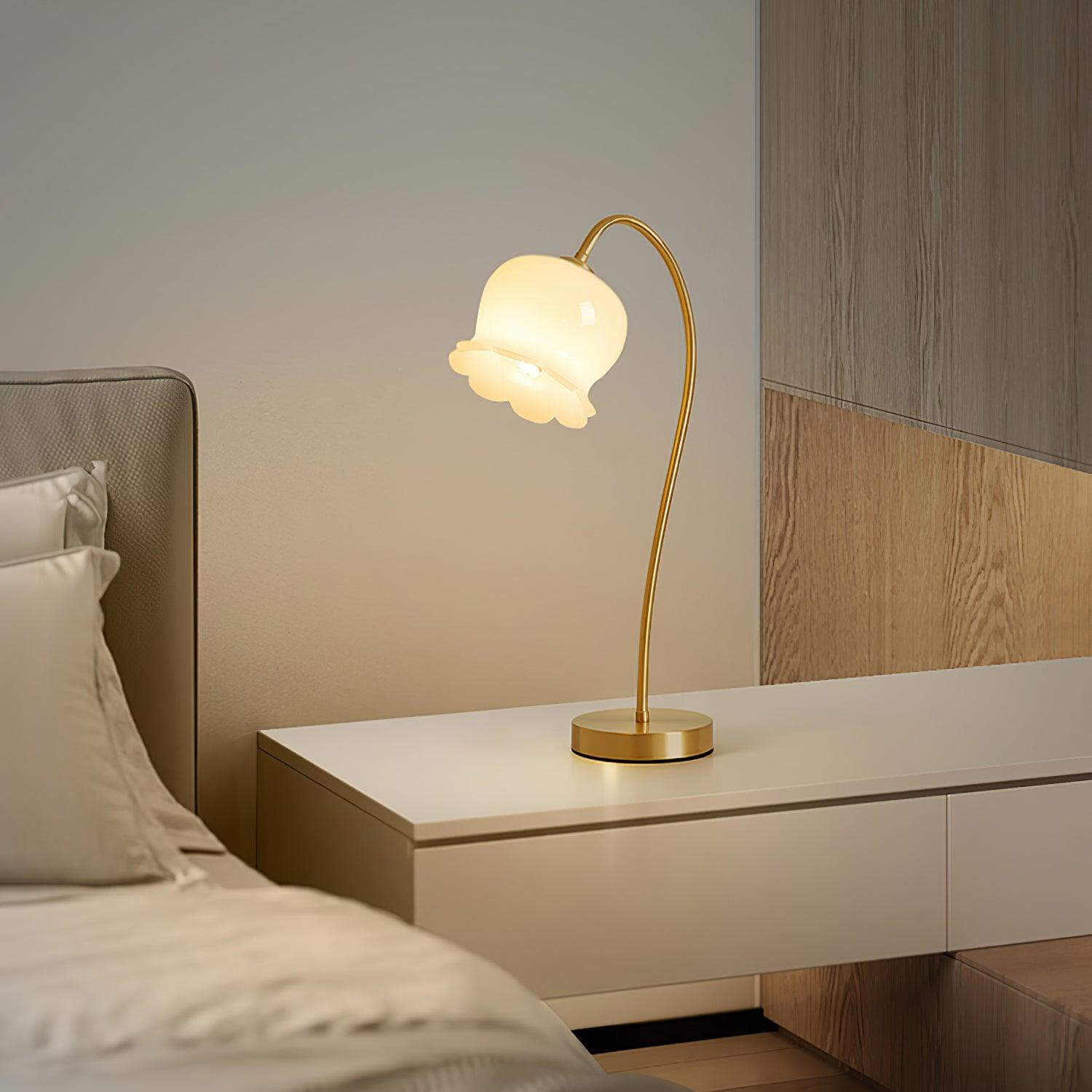 Luxore Brass Vintage Table Lamp - Letslighting