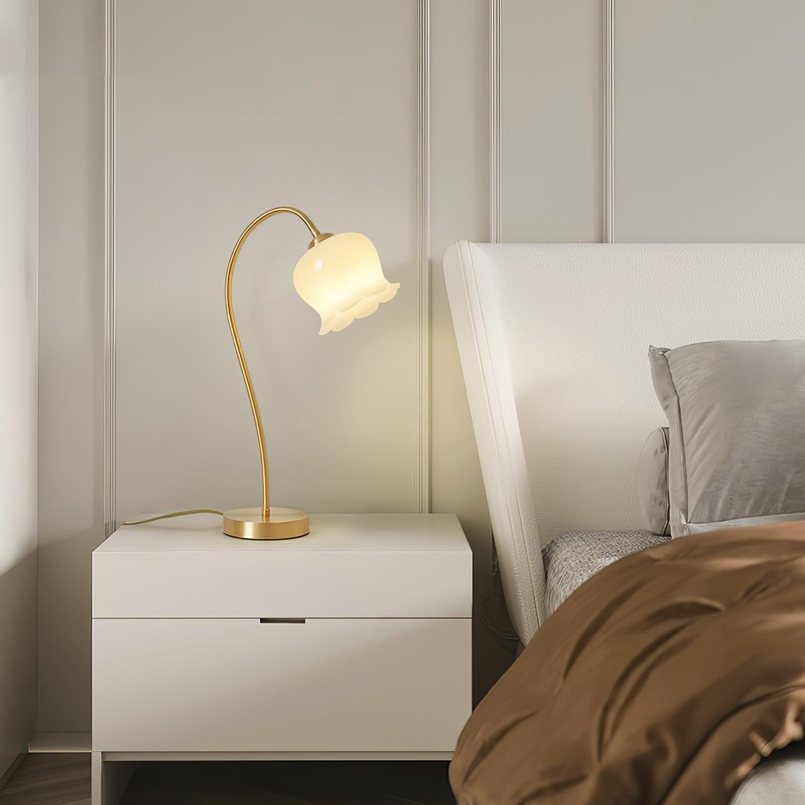 Luxore Brass Vintage Table Lamp - Letslighting