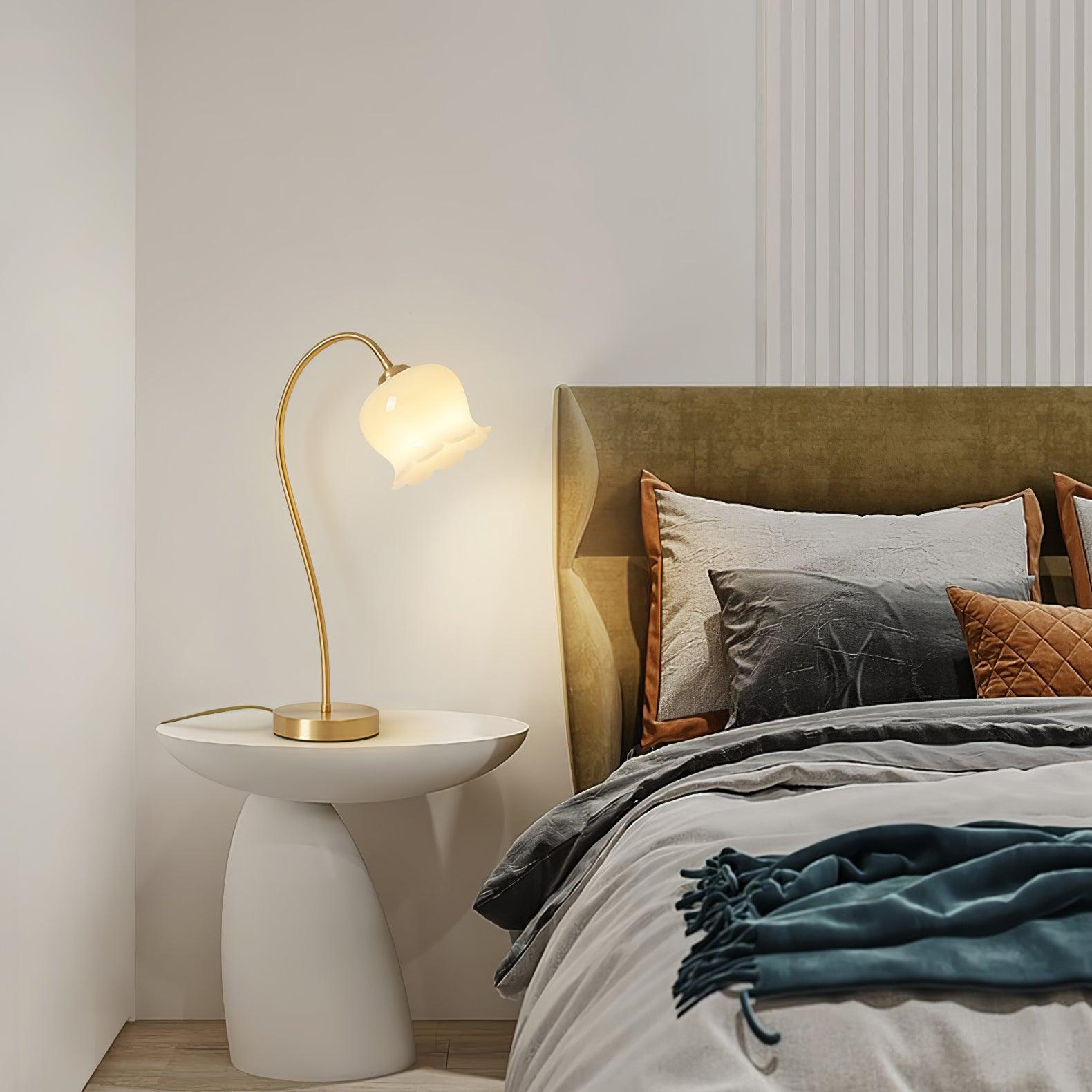 Luxore Brass Vintage Table Lamp - Letslighting