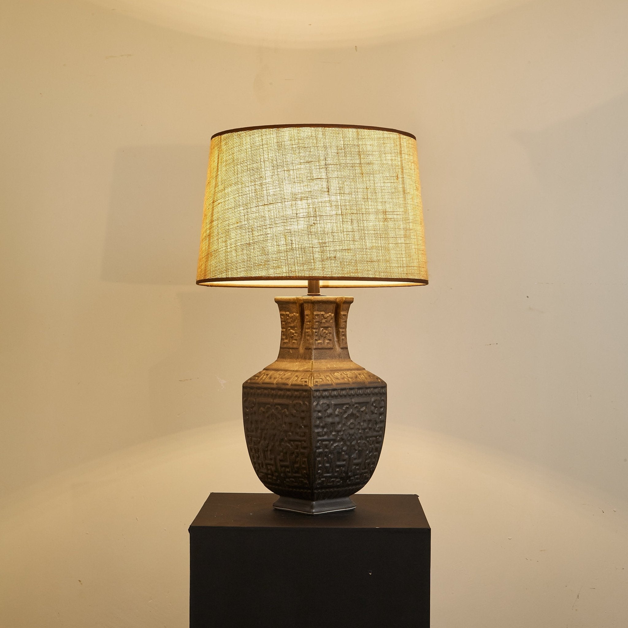 Echo Vintage Fabric Table Lamp - Letslighting