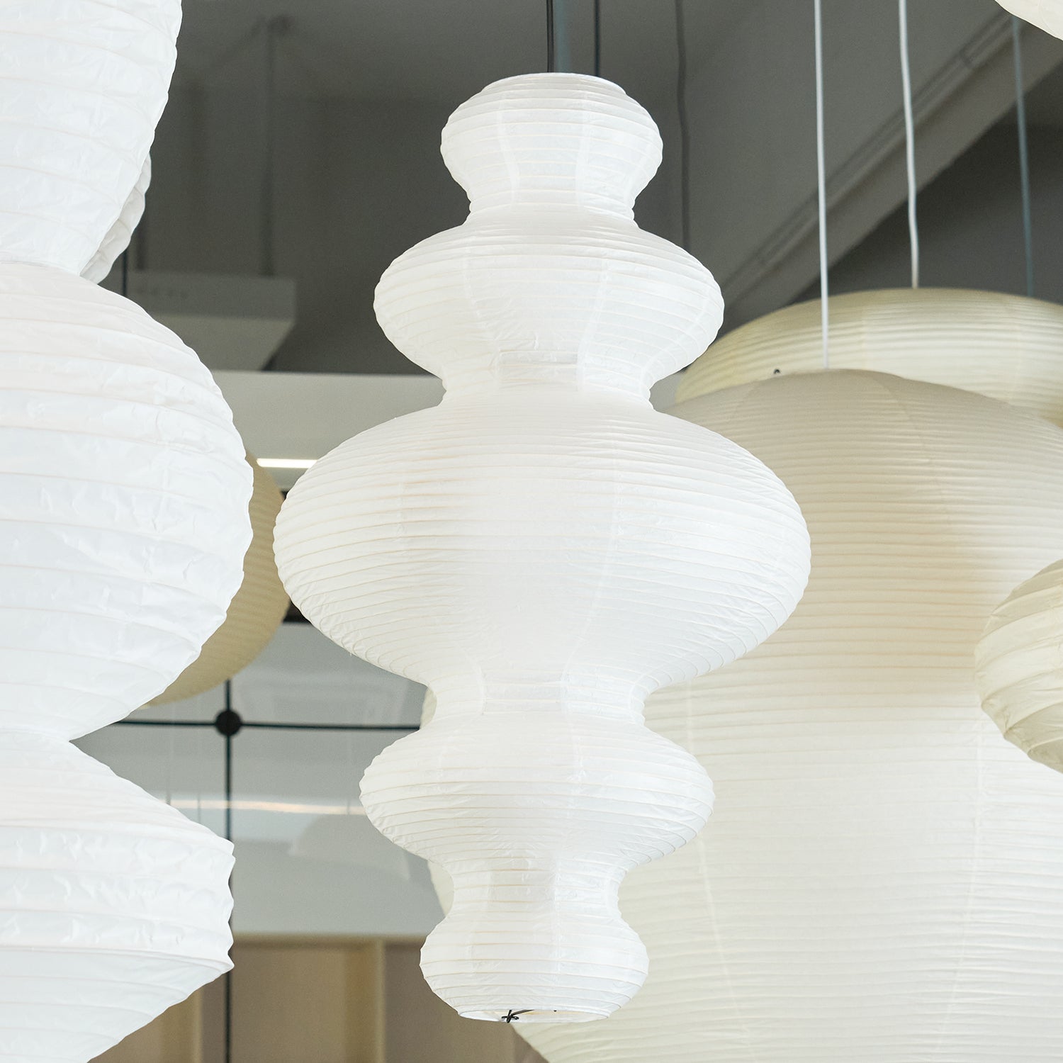 Vivain Paper Traditional Pendant Lamp - Letslighting