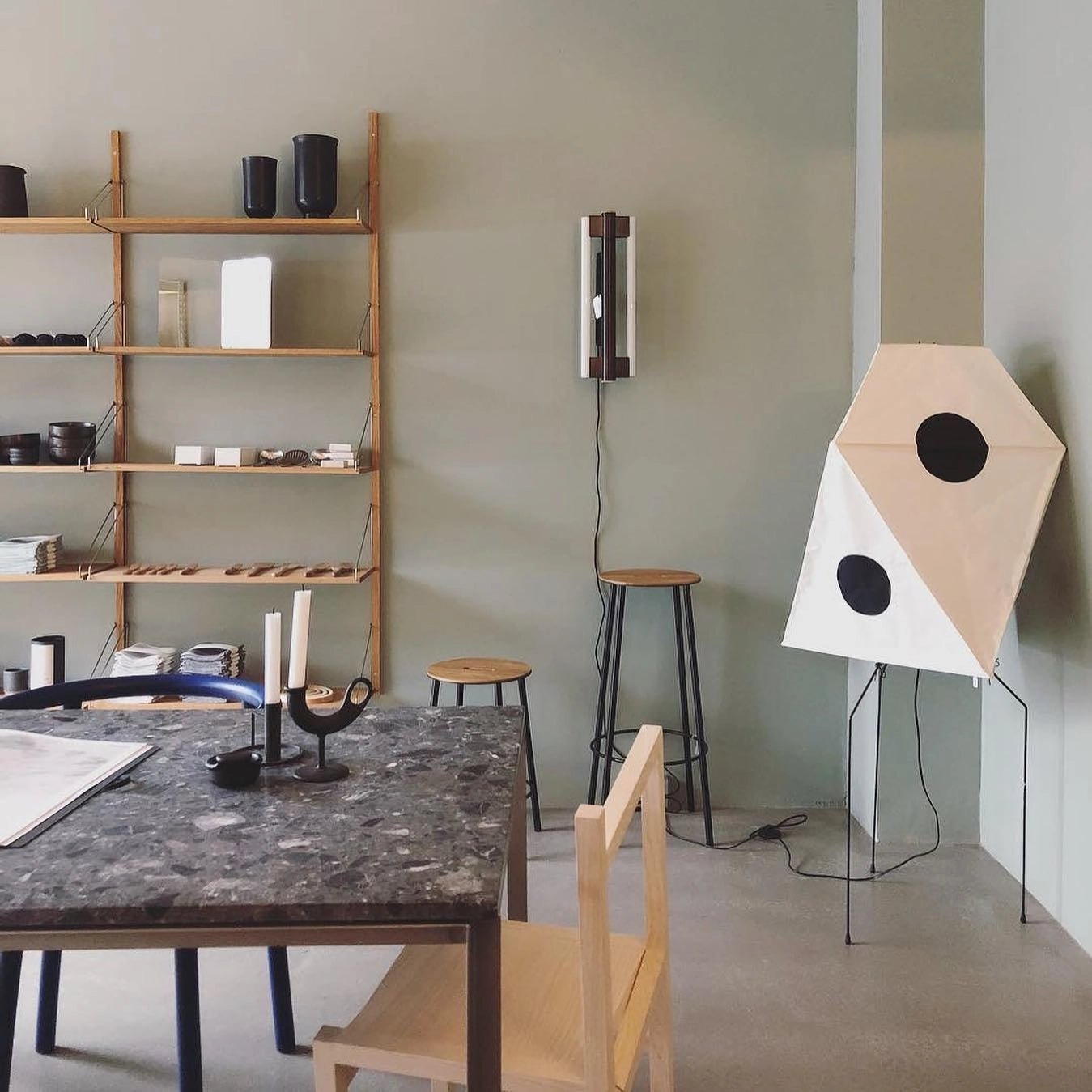 Atheilil Artistic Fabric Floor Lamp - Letslighting