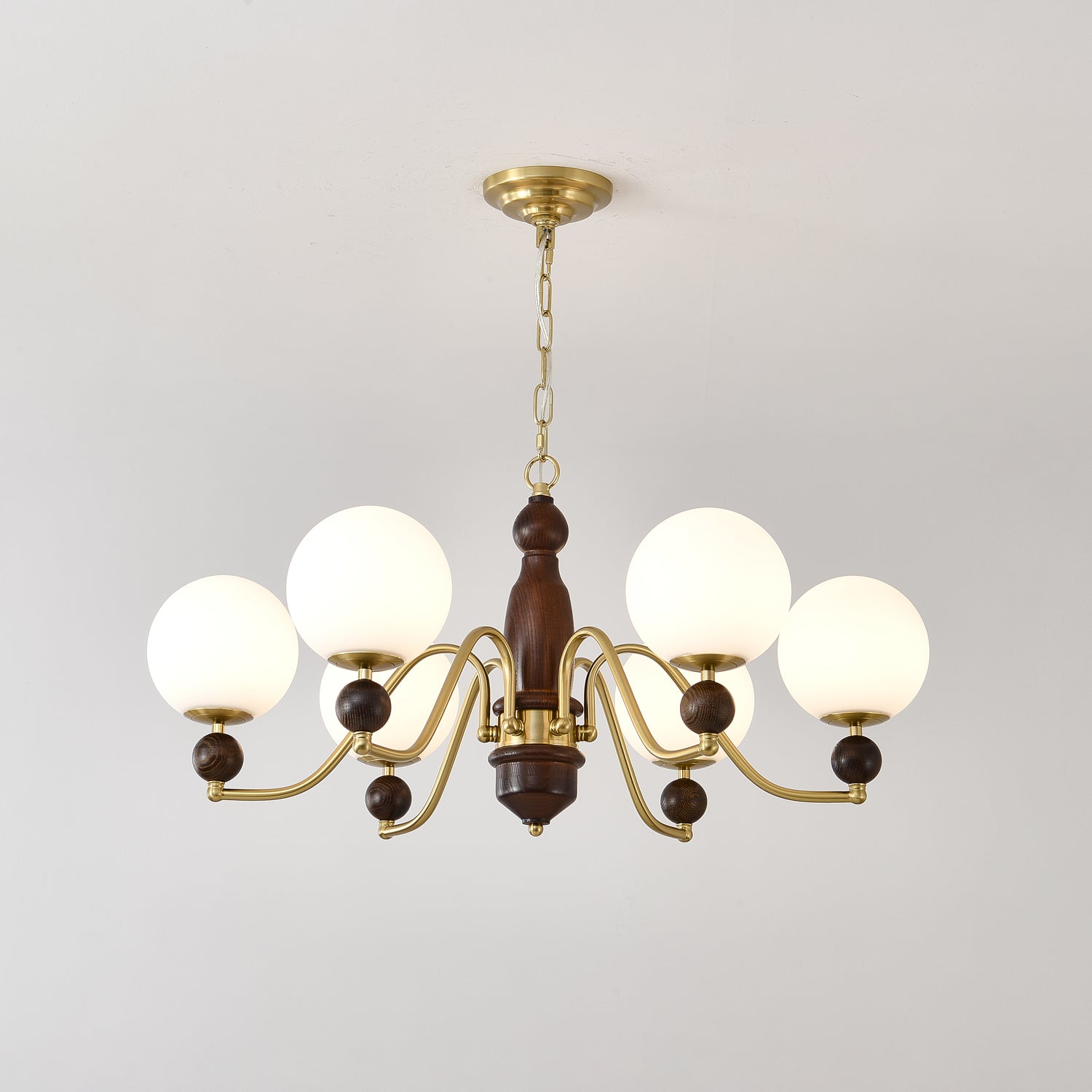 Lustra Chandelier Wood & Brass Globe - Letslighting
