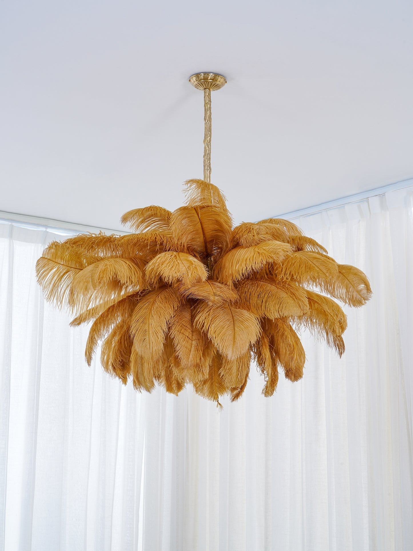Lustra Chandelier Ostrich Feather Large Brass Stem - Letslighting