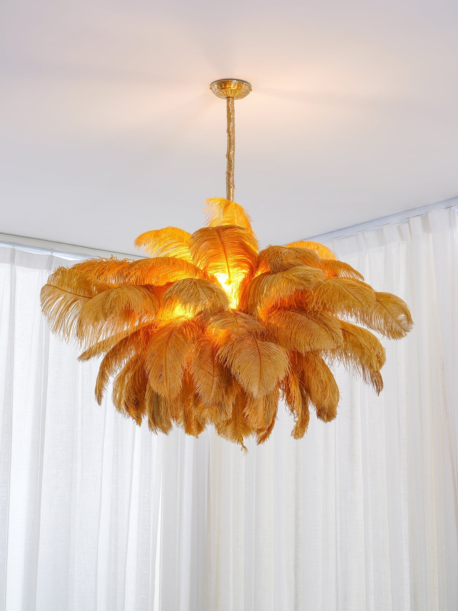 Lustra Chandelier Ostrich Feather Large Brass Stem - Letslighting