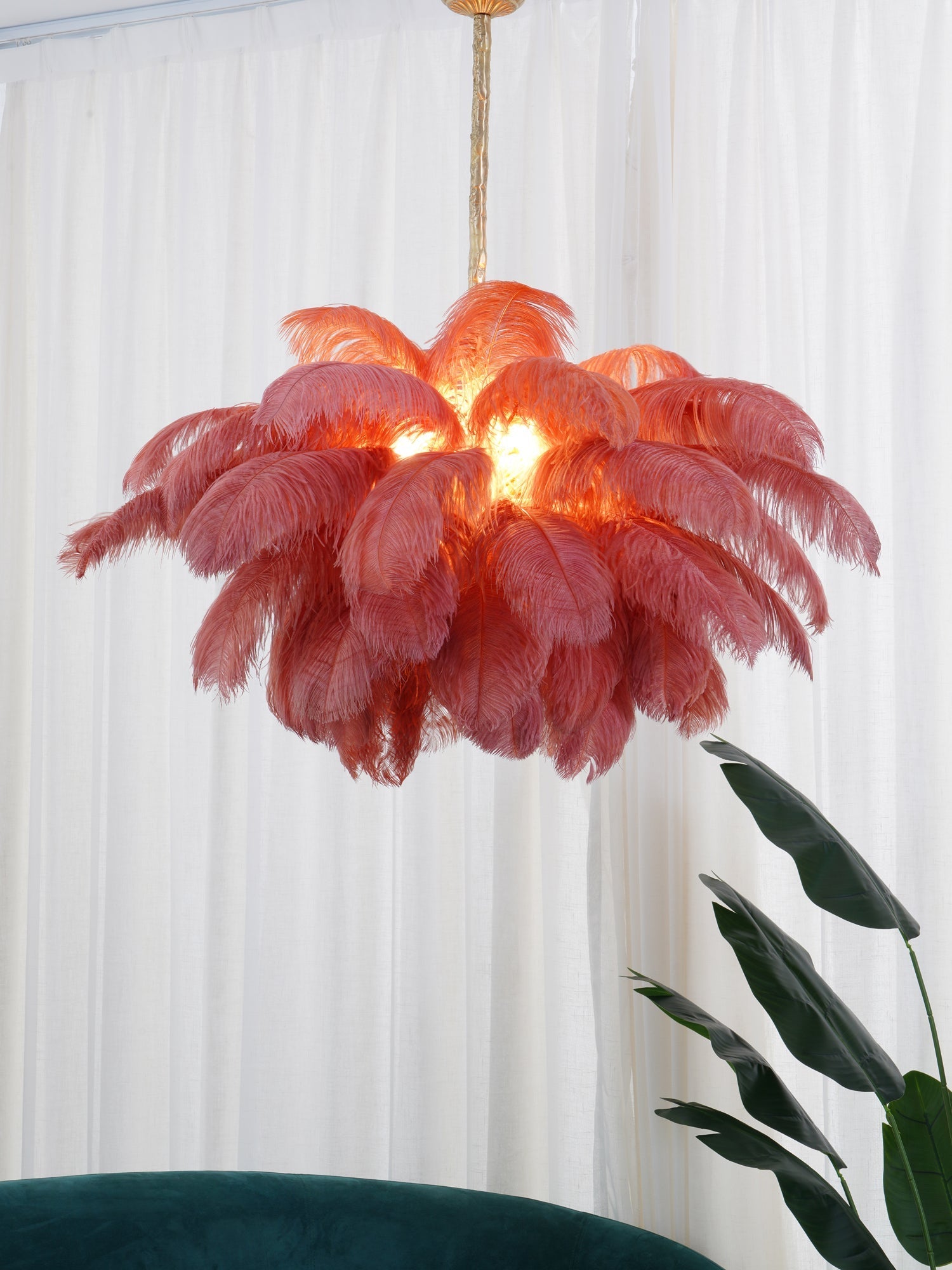 Lustra Chandelier Ostrich Feather Large Brass Stem - Letslighting
