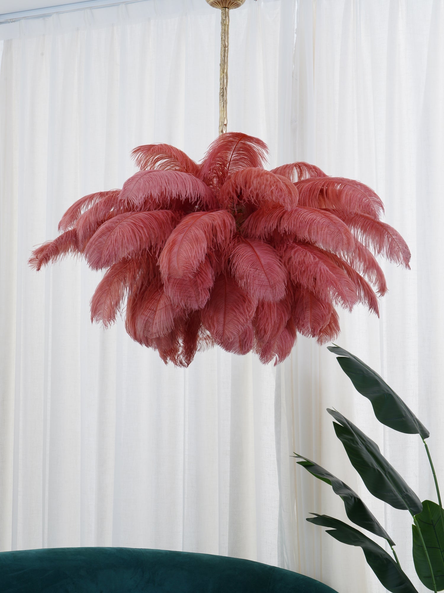 Lustra Chandelier Ostrich Feather Large Brass Stem - Letslighting