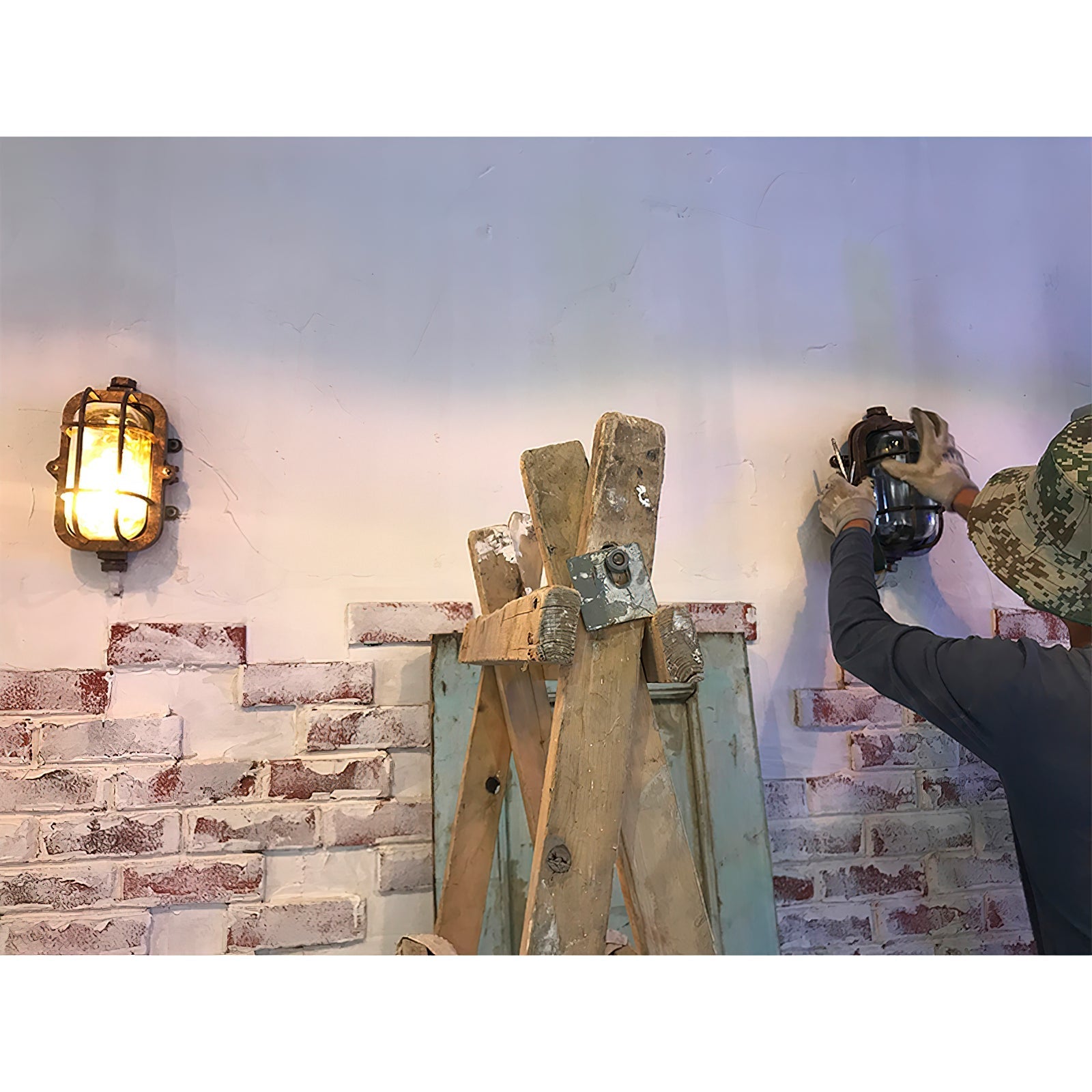 Omirara Unique Traditional Glass Wall Light - Letslighting