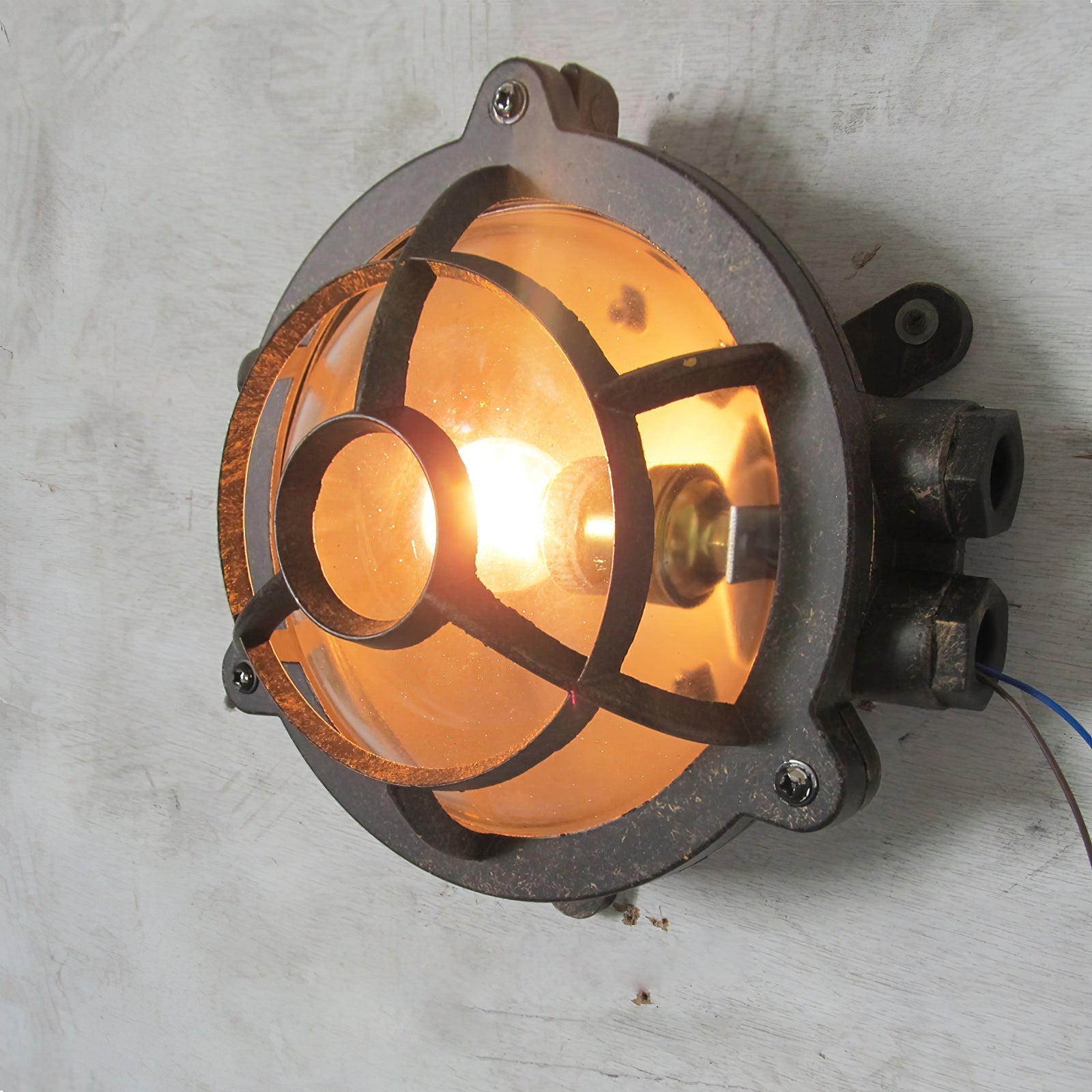 Omirara Unique Traditional Glass Wall Light - Letslighting